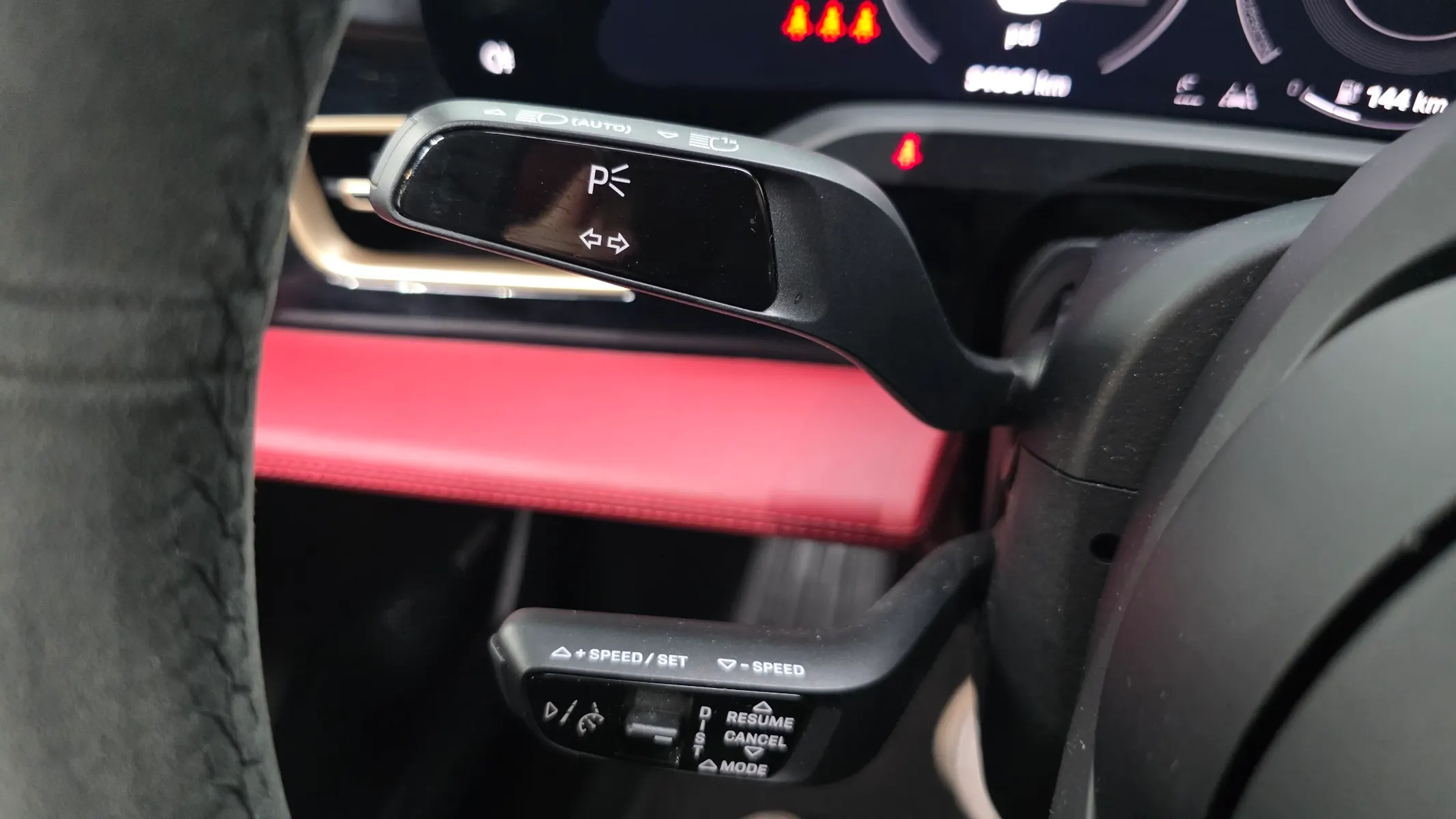 Porsche 타이칸 GTS 2024 35/36