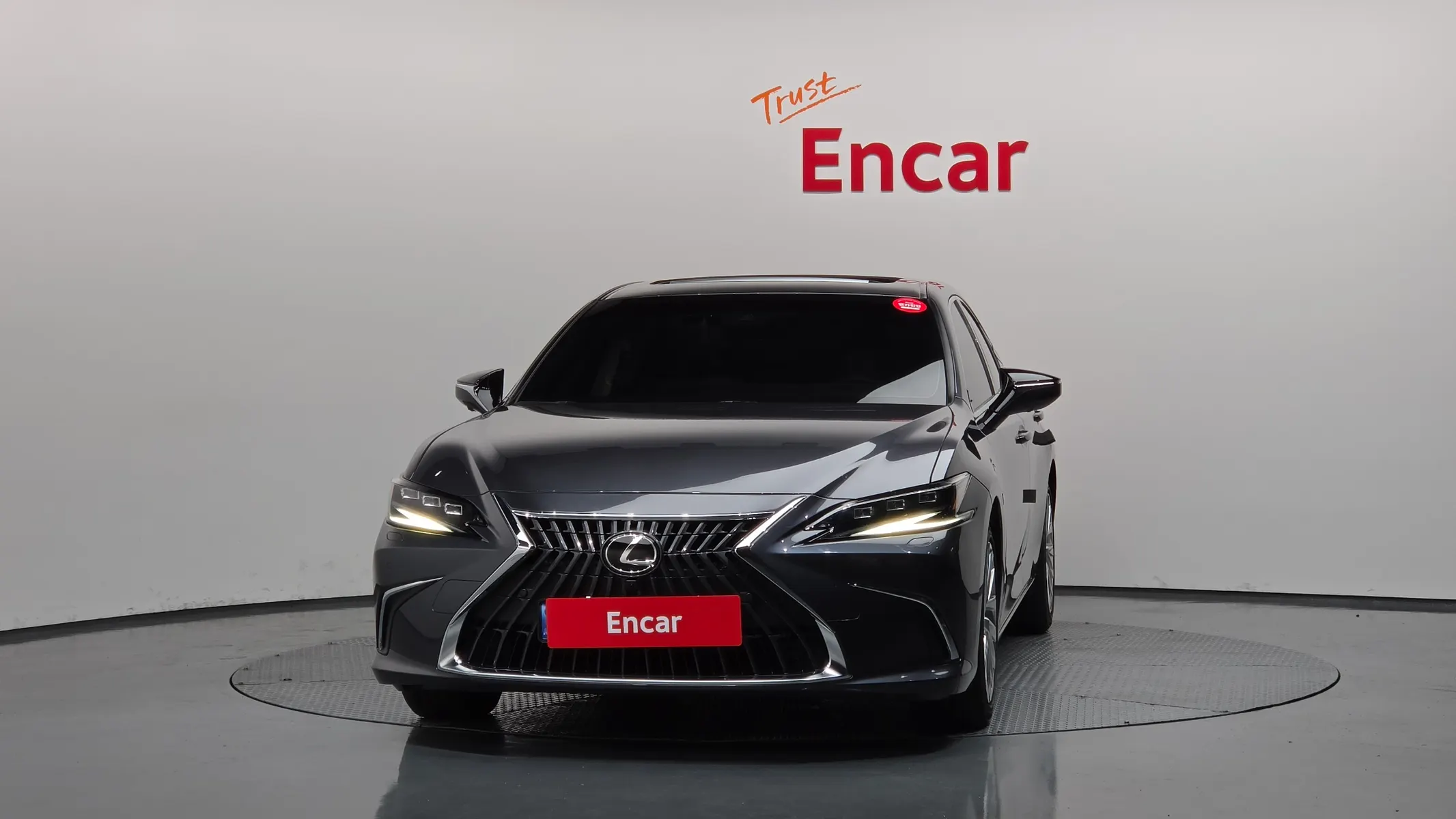 Lexus ES300h 7 2024 3/39