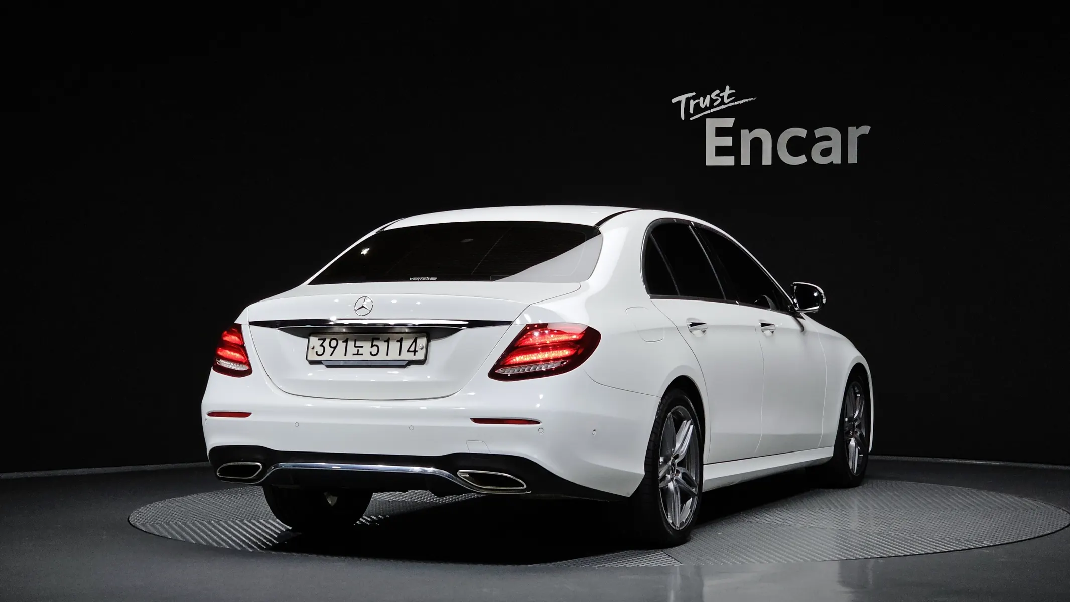 Mercedes-Benz E-Class W213 E300 AMG Line 2018 2/34