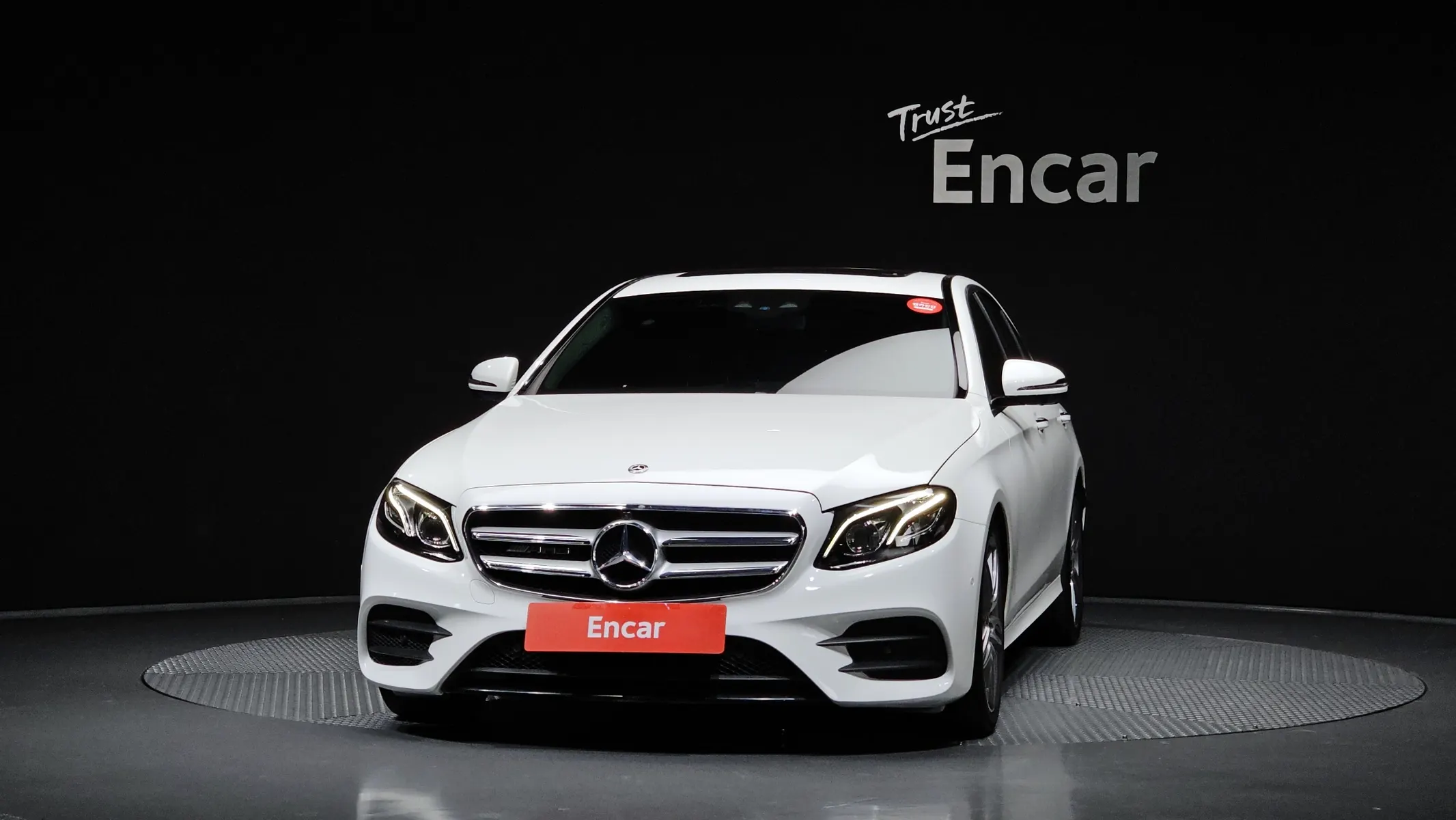 Mercedes-Benz E-Class W213 E300 AMG Line 2018 3/34