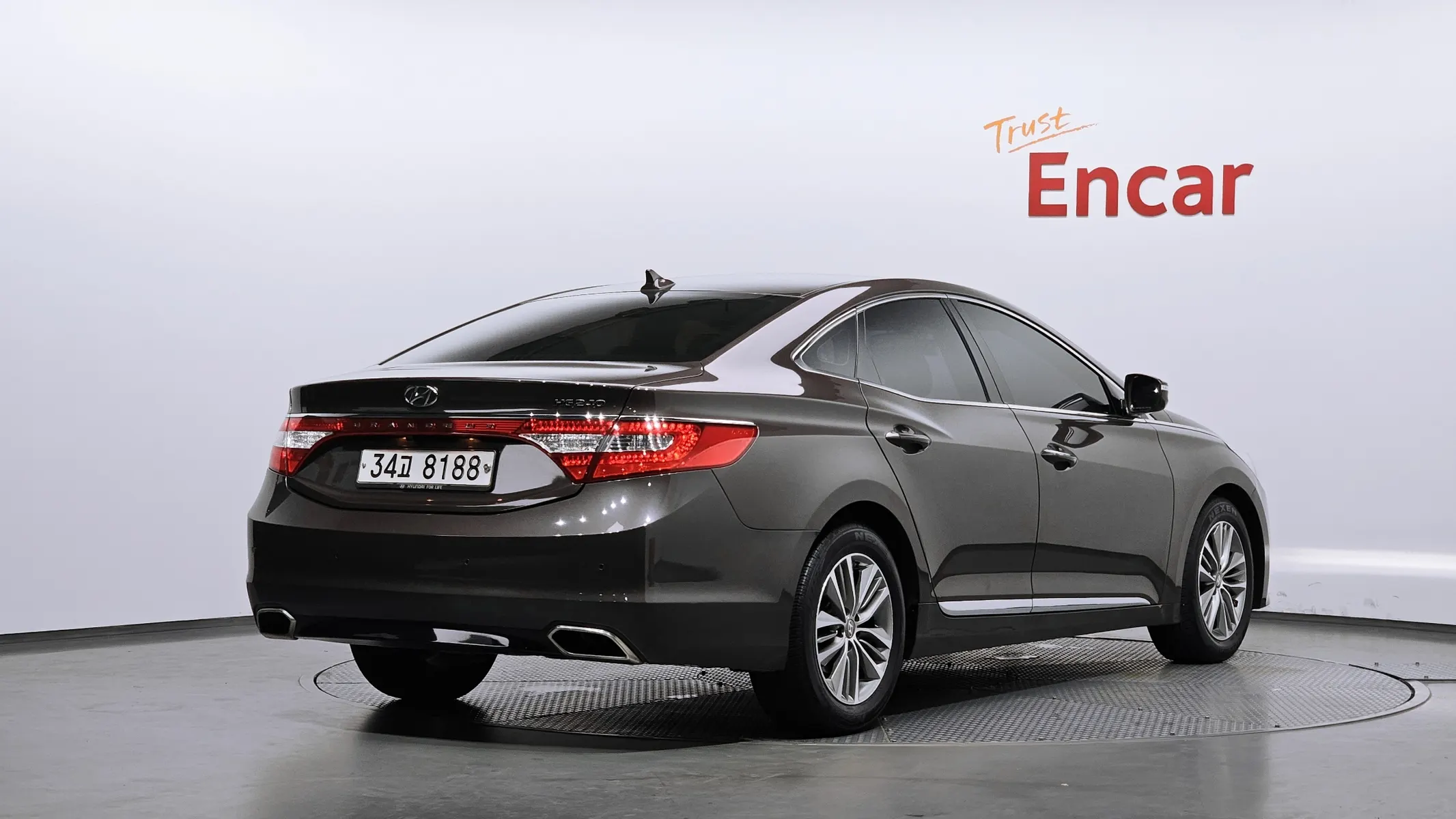 Hyundai Grandeur HG HG240 2015 2/31