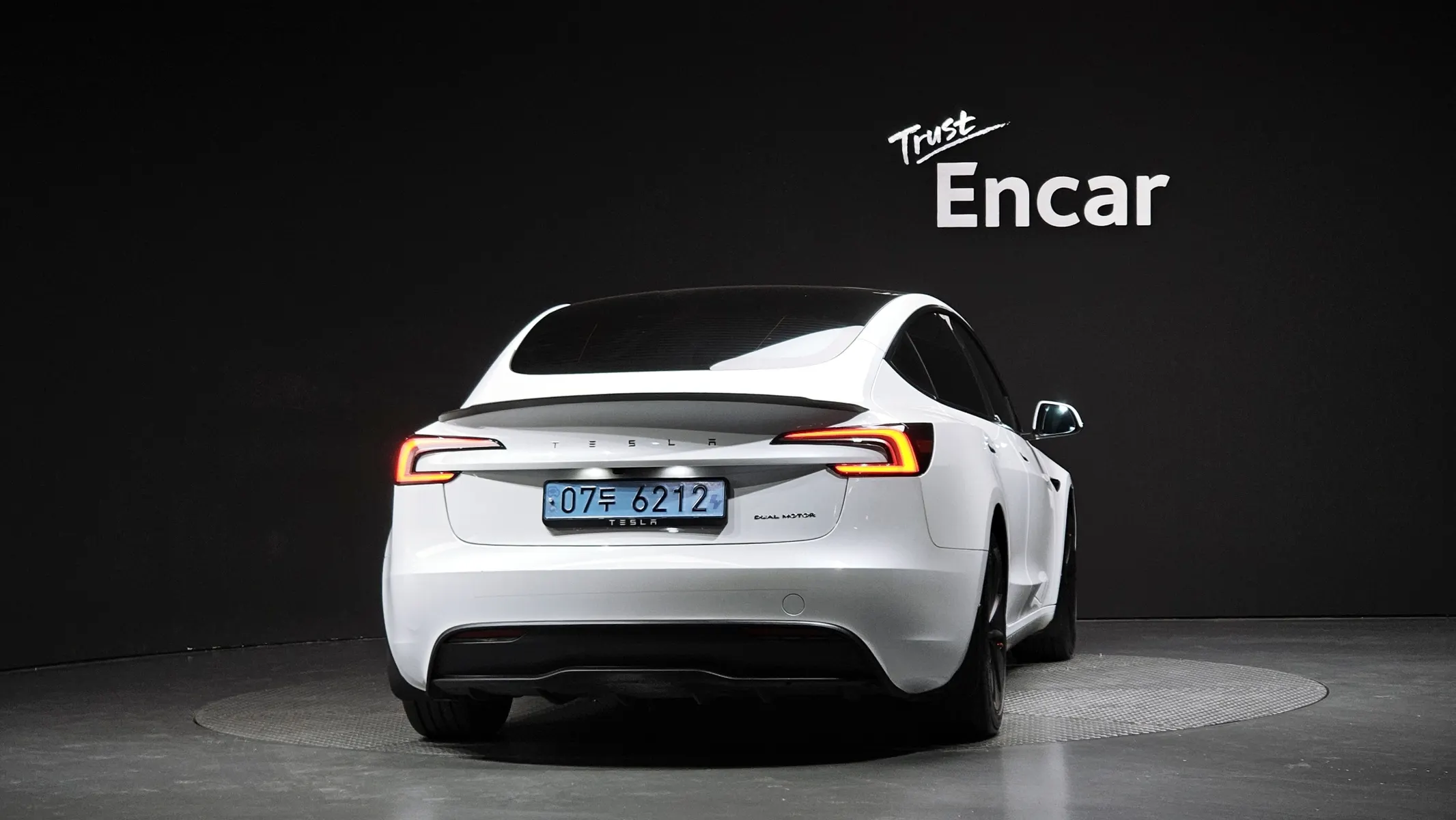 Tesla 3 AWD 2024 3/5