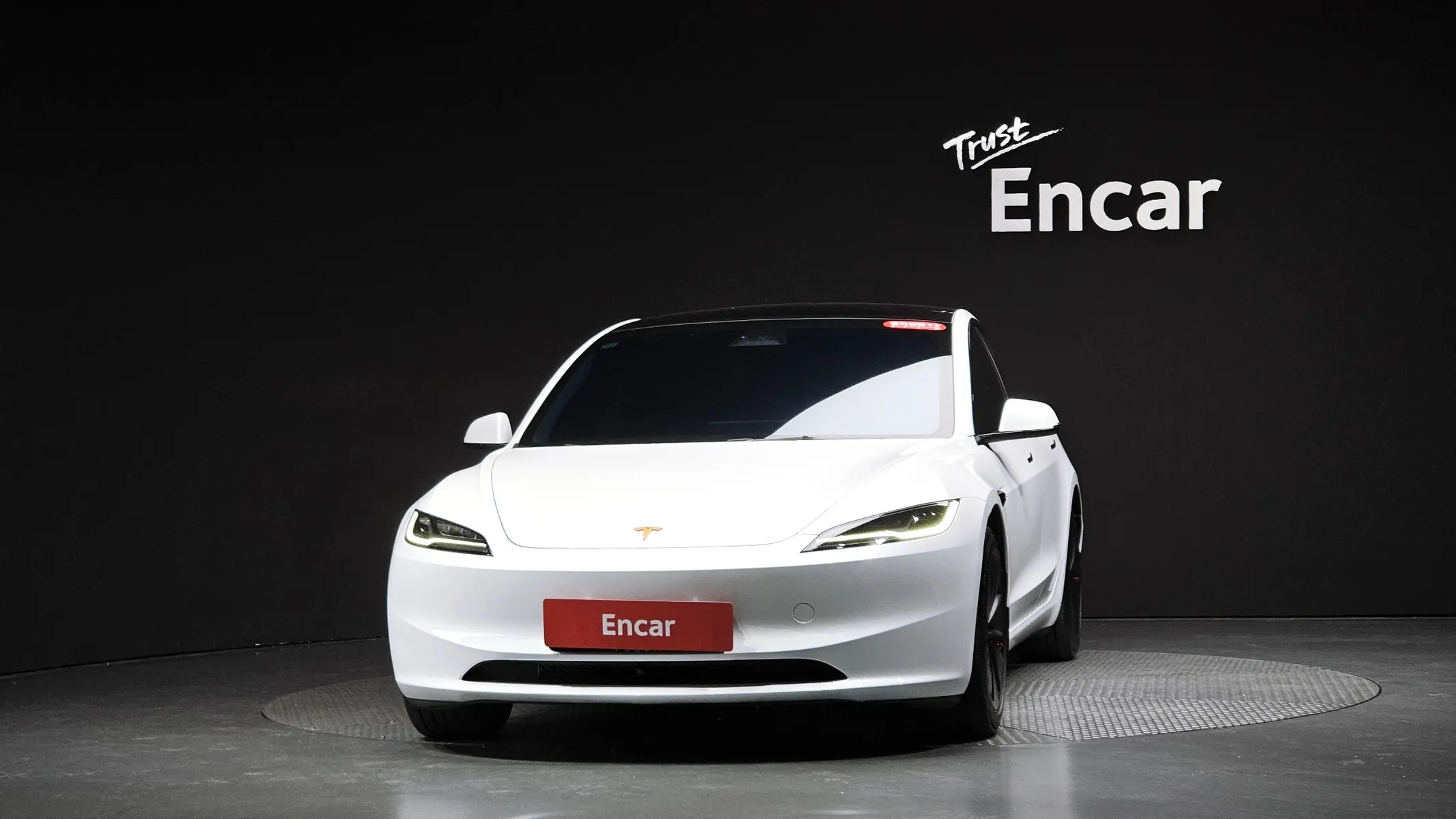 Tesla 3 AWD 2024 2/5