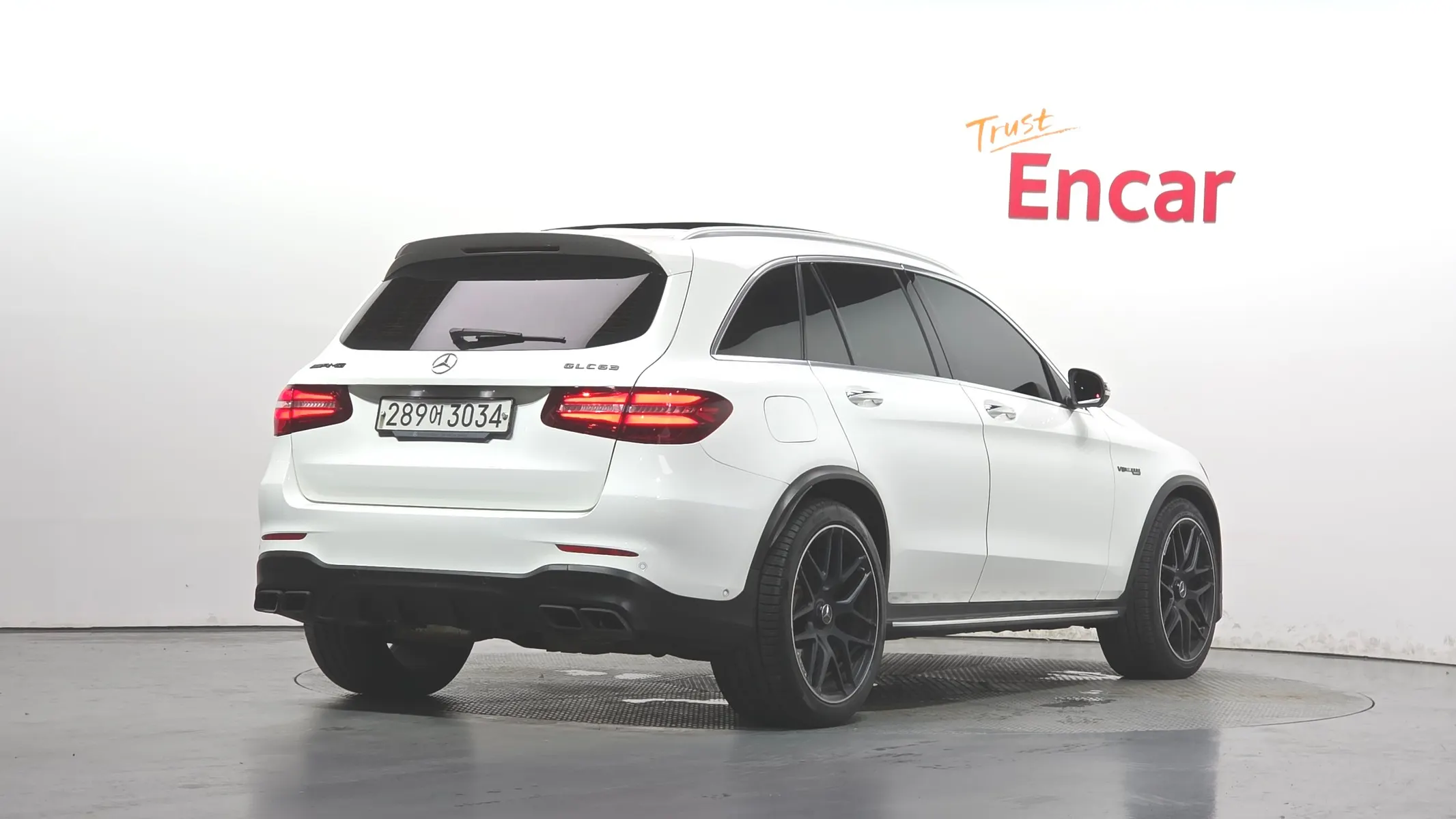 Mercedes-Benz GLC-Class X253 AMG GLC63 4MATIC+ 2018 2/37
