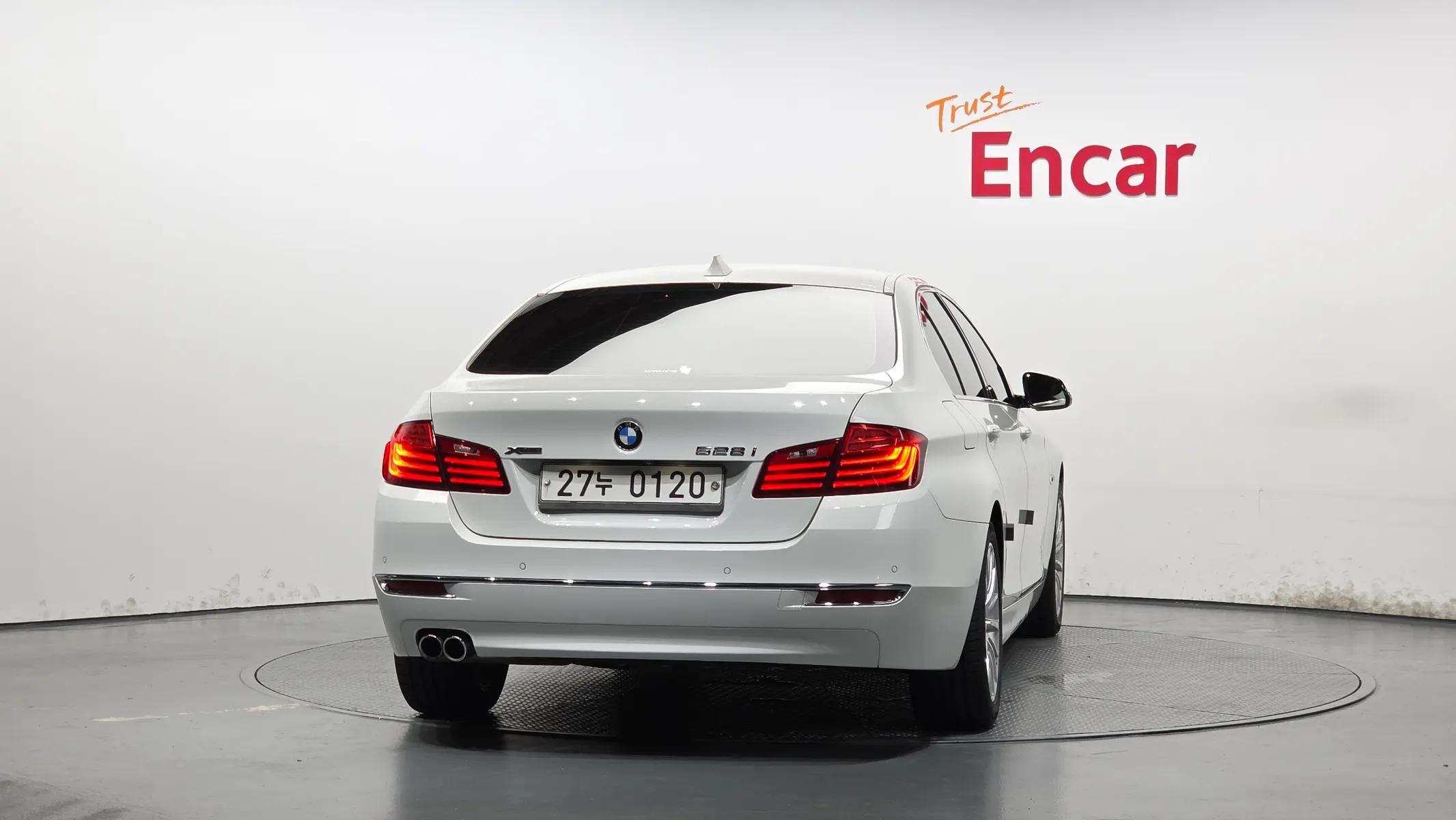 BMW 5 Series (F10) 528i xDrive 2016 3/35
