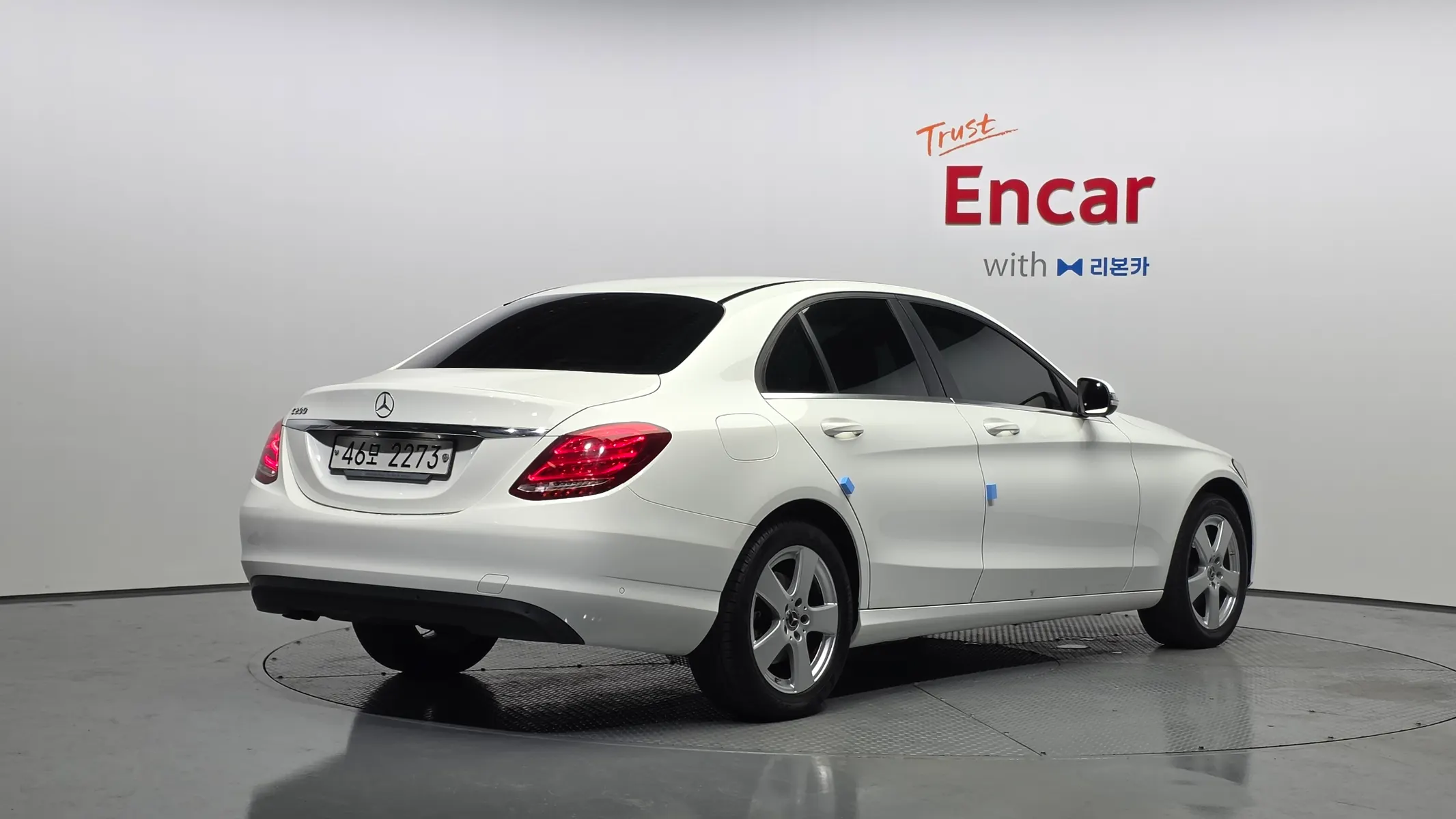 Mercedes-Benz C-Class W205 C200 2018 2/31