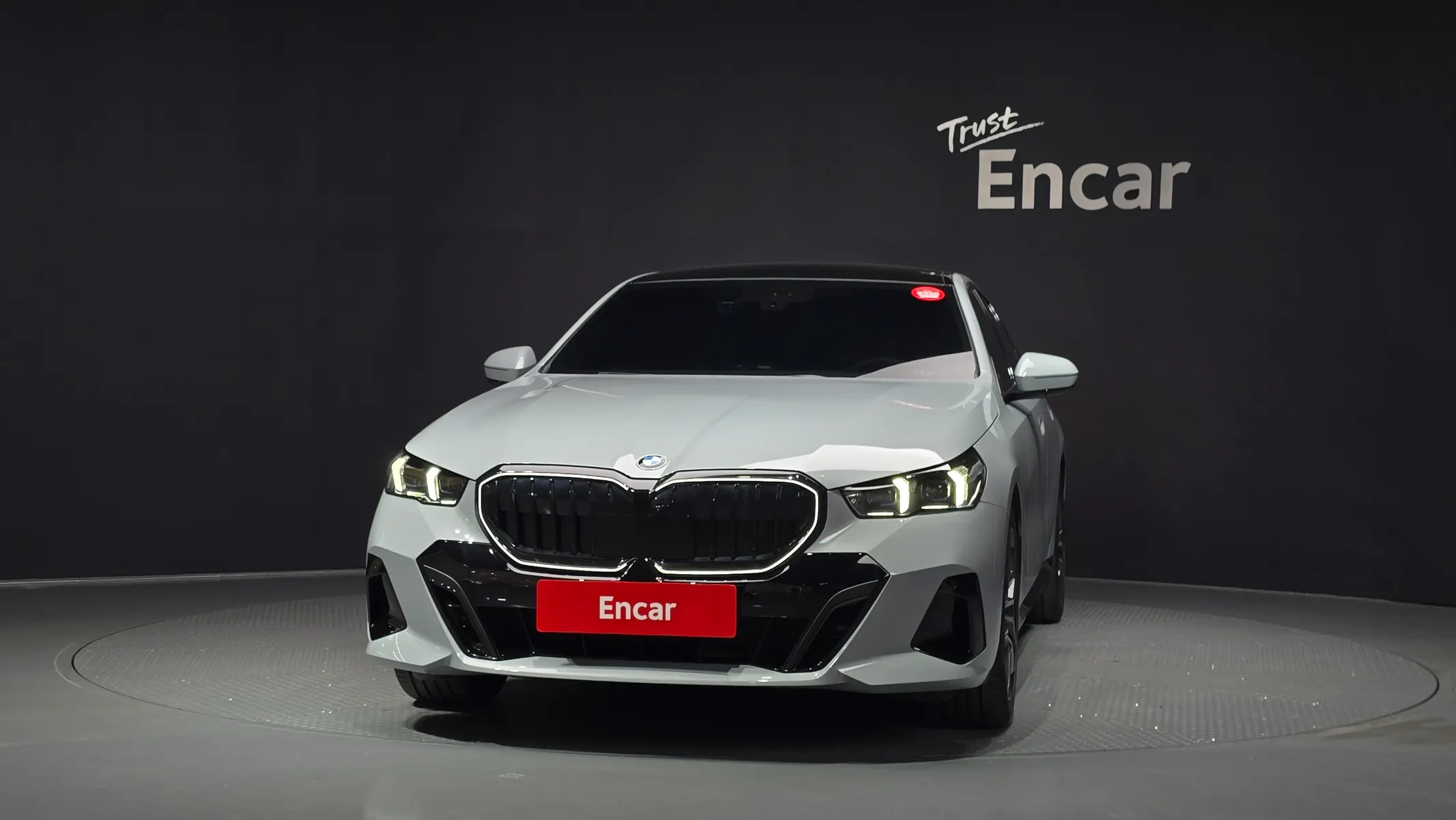BMW 5 Series (G60) 520i M 2026 3/35