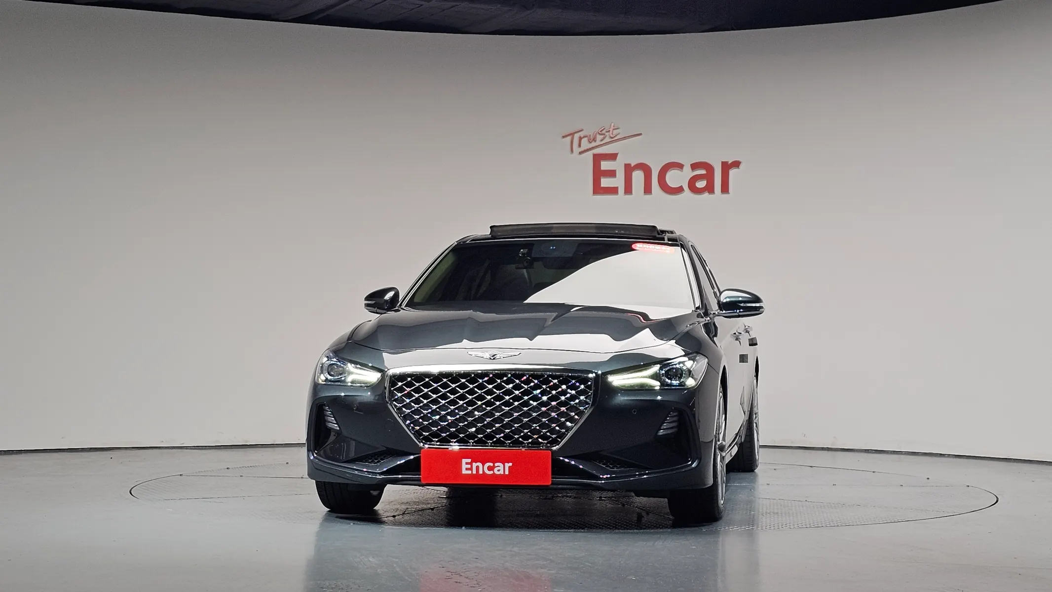 Genesis G70 2.0T 2018 2/5