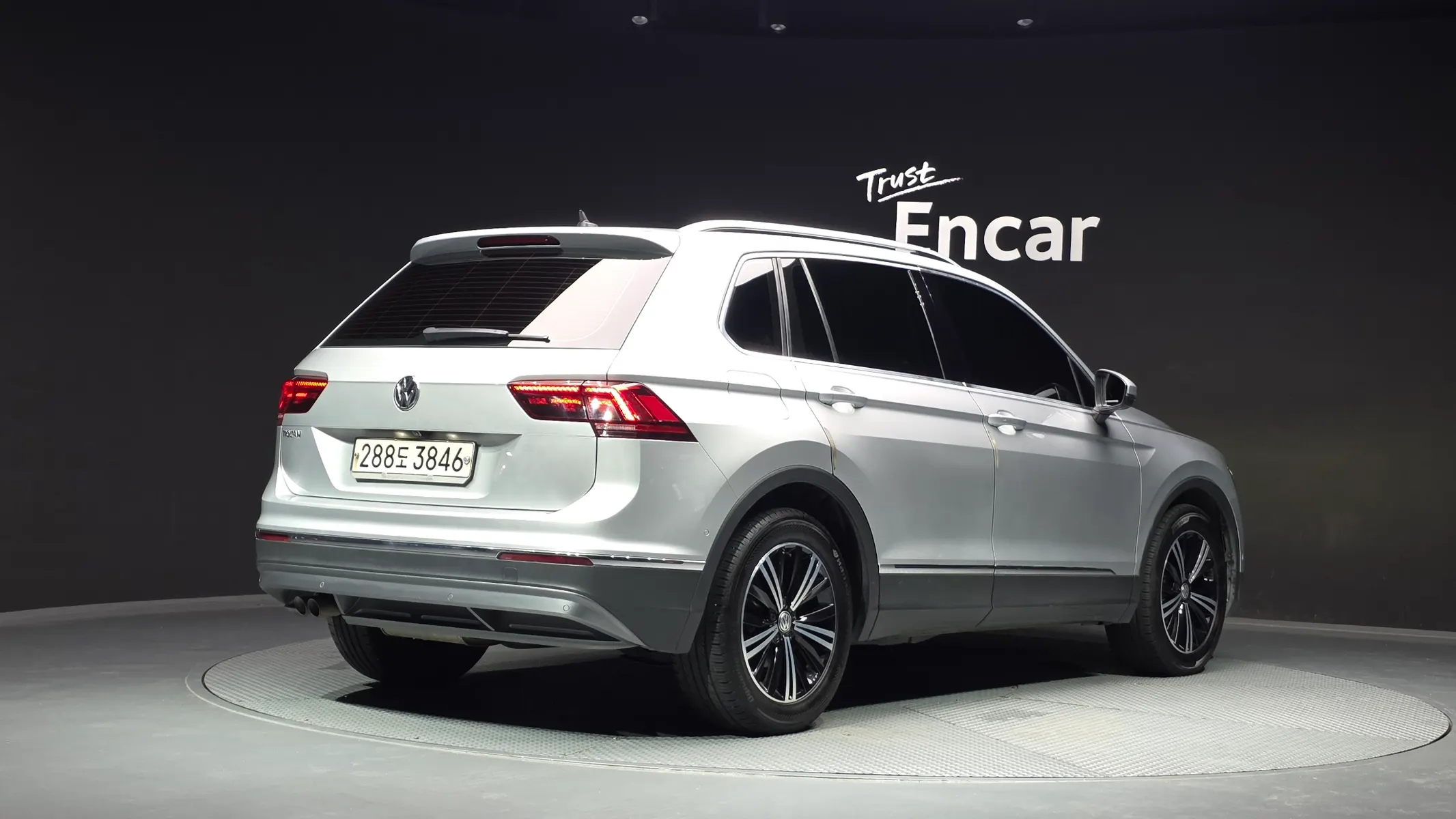 Volkswagen 2 2.0 TDI 2020 2/38