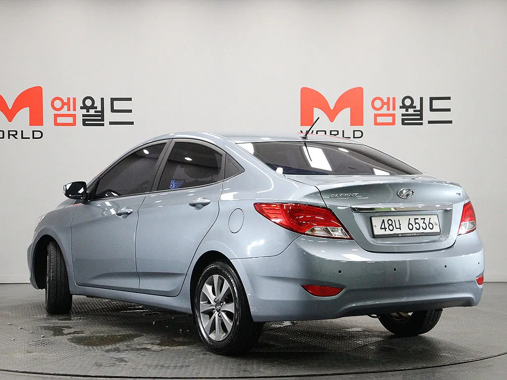Hyundai () 1.4 VVT 2018 2/5
