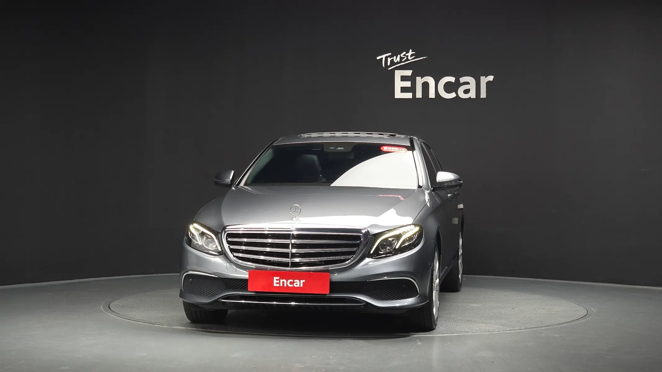Mercedes-Benz E-Class W213 E220d 4MATIC 2020 2/34