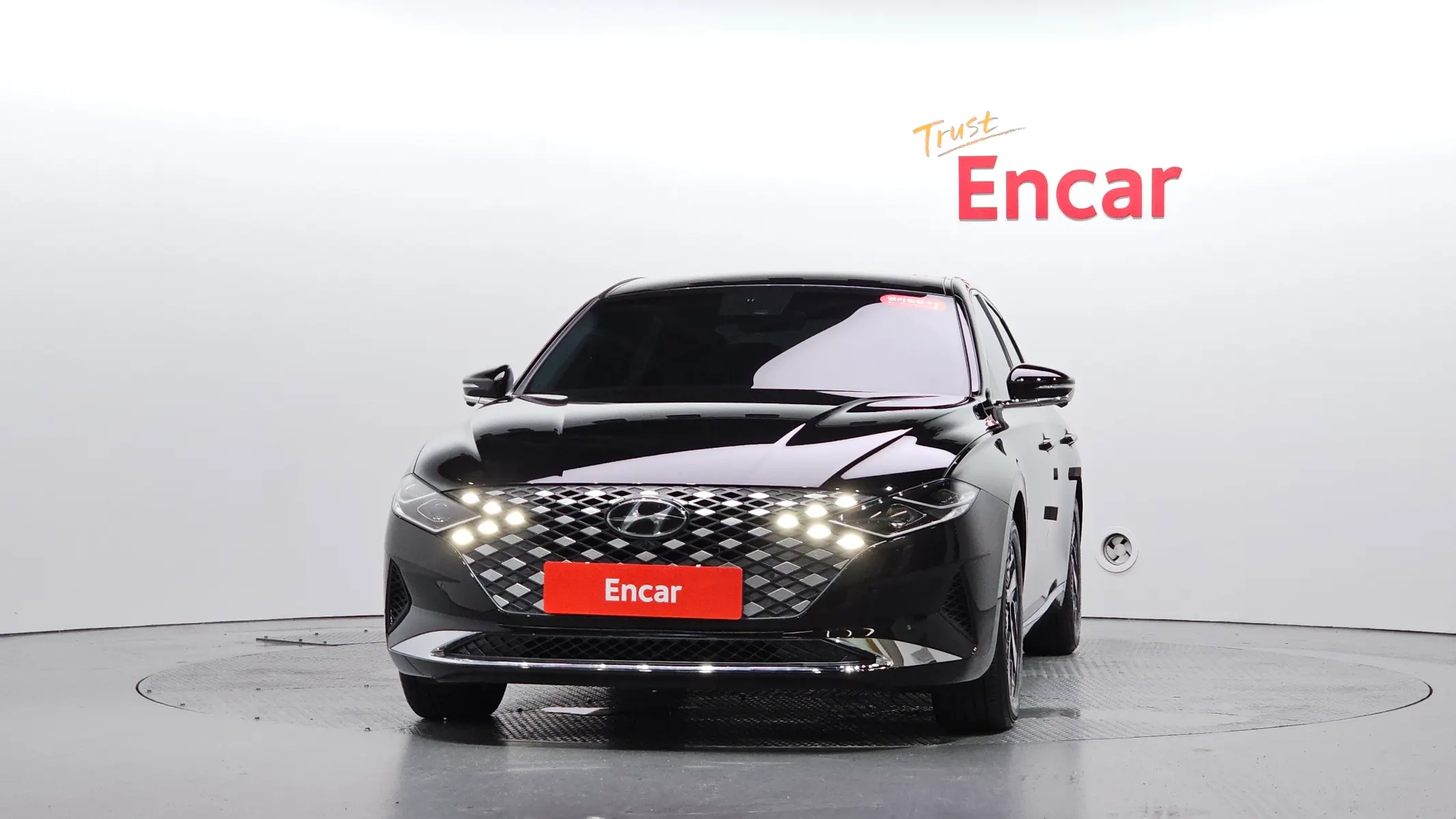 Hyundai IG 2022 3/35