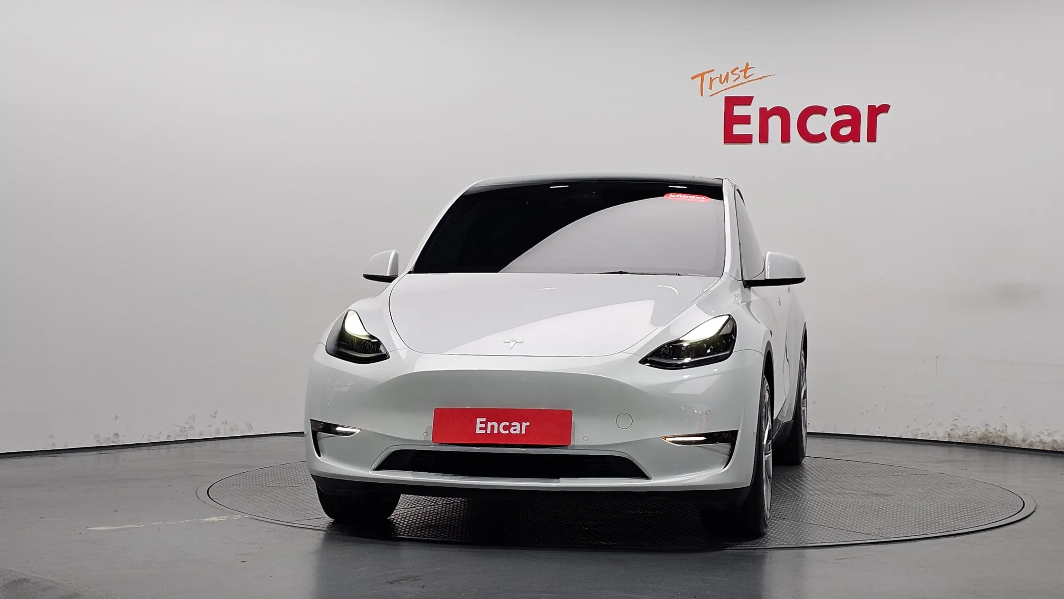 Tesla Y RWD 2021 2/5