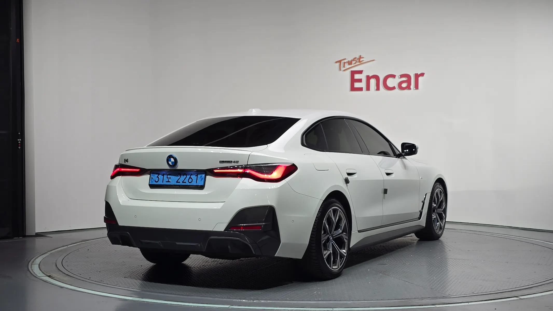 BMW i4 eDrive40 M 2023 2/31