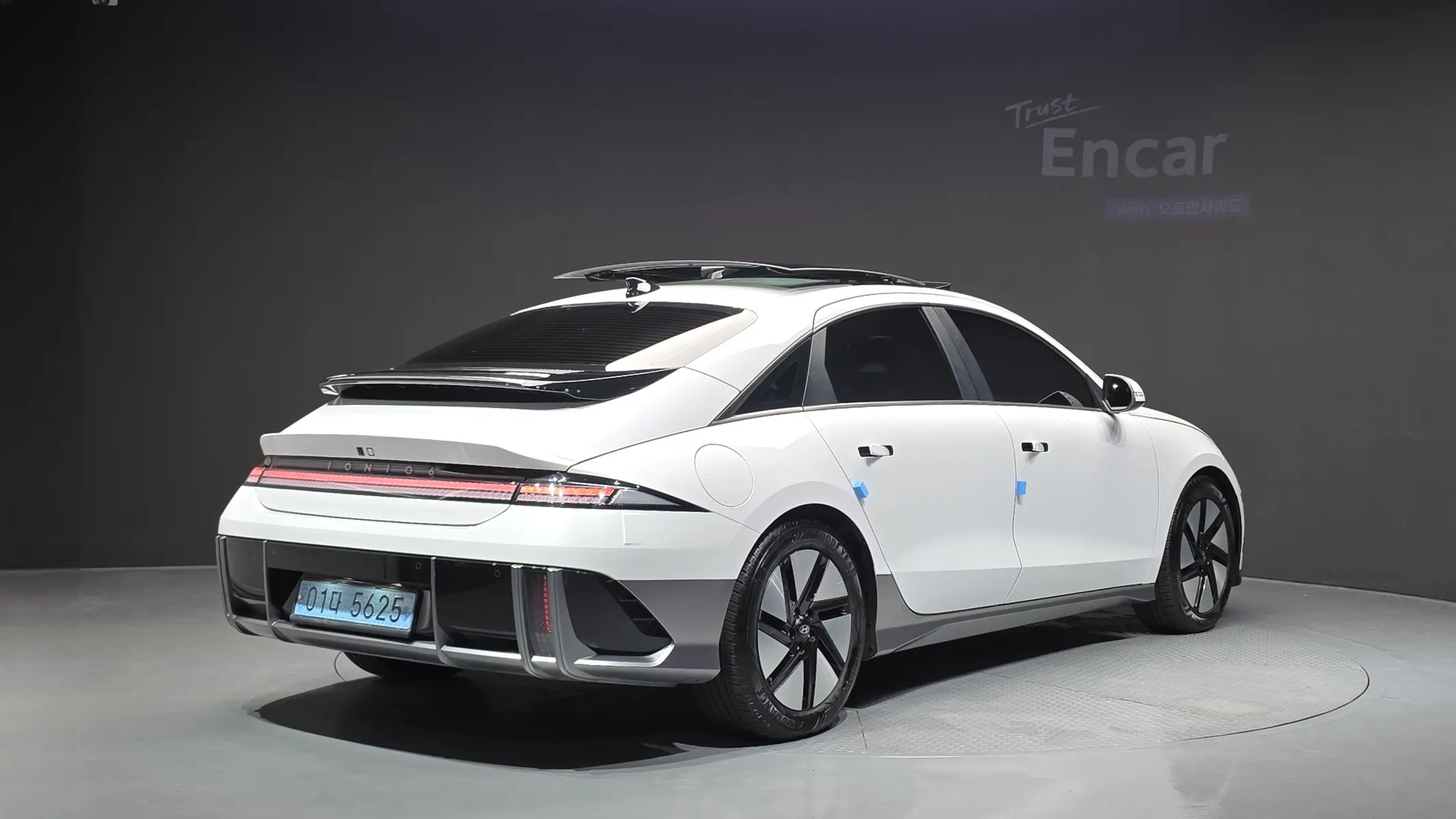 Hyundai Ioniq 6 2022 2/33