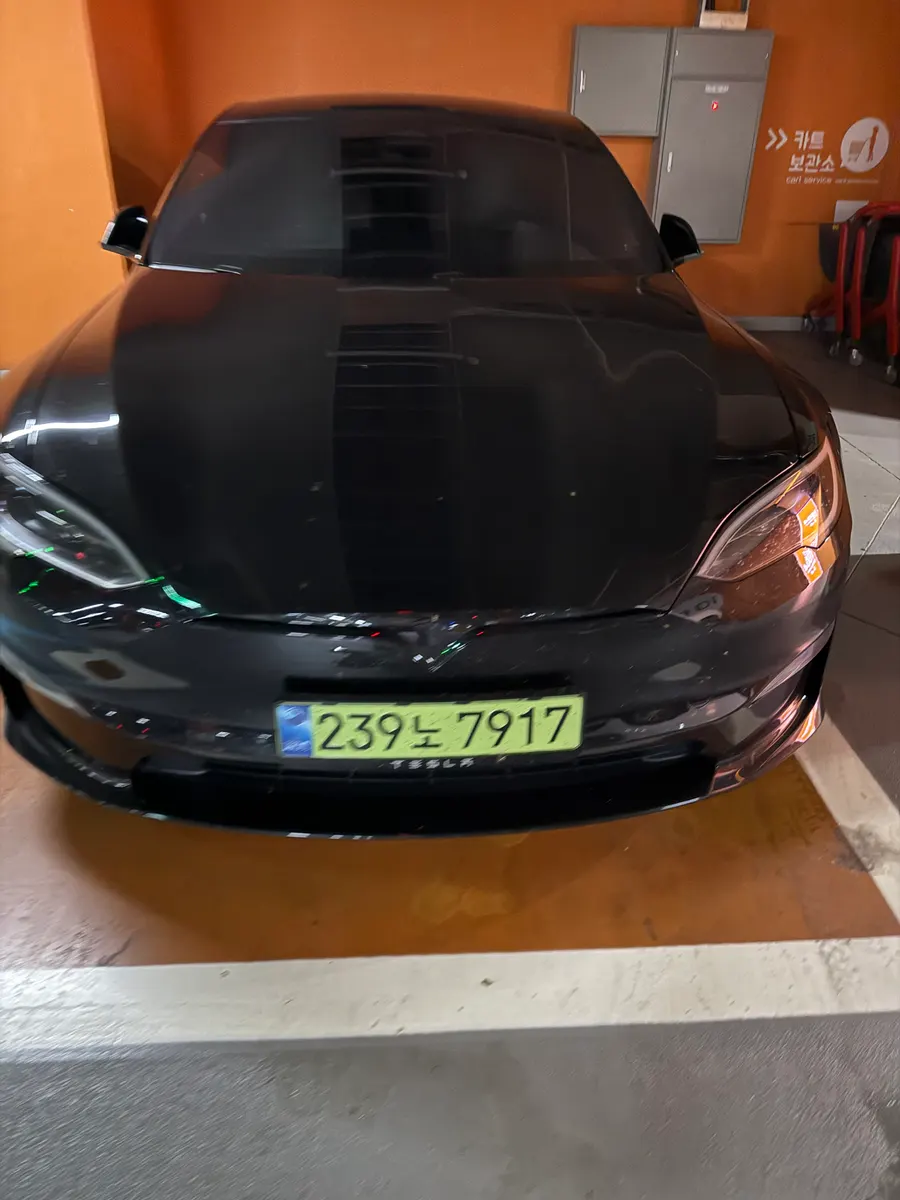 Tesla S 2026 3/10
