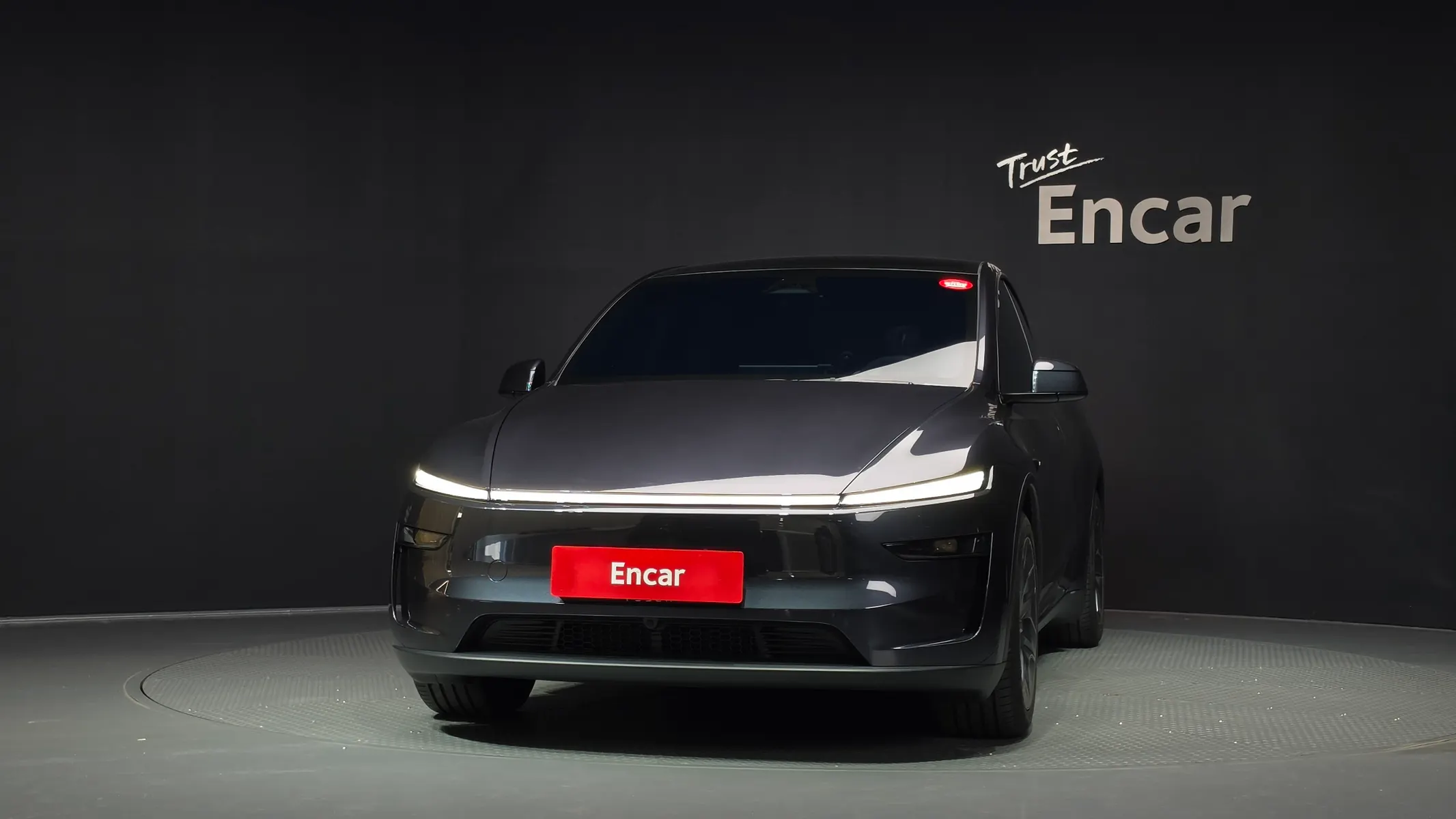 Tesla Y L AWD 2026 2/5