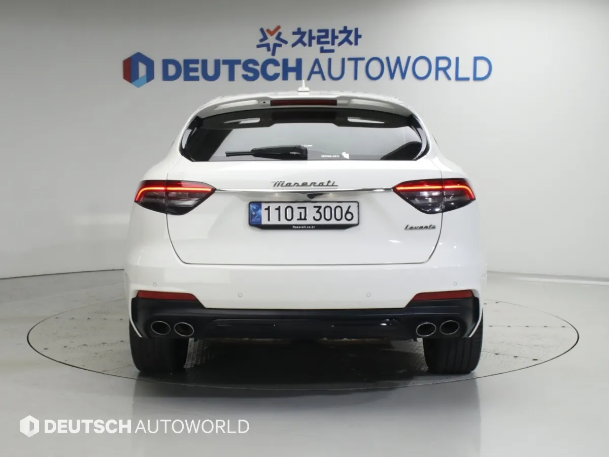 Maserati 르반떼 3.0 AWD 2022 3/5