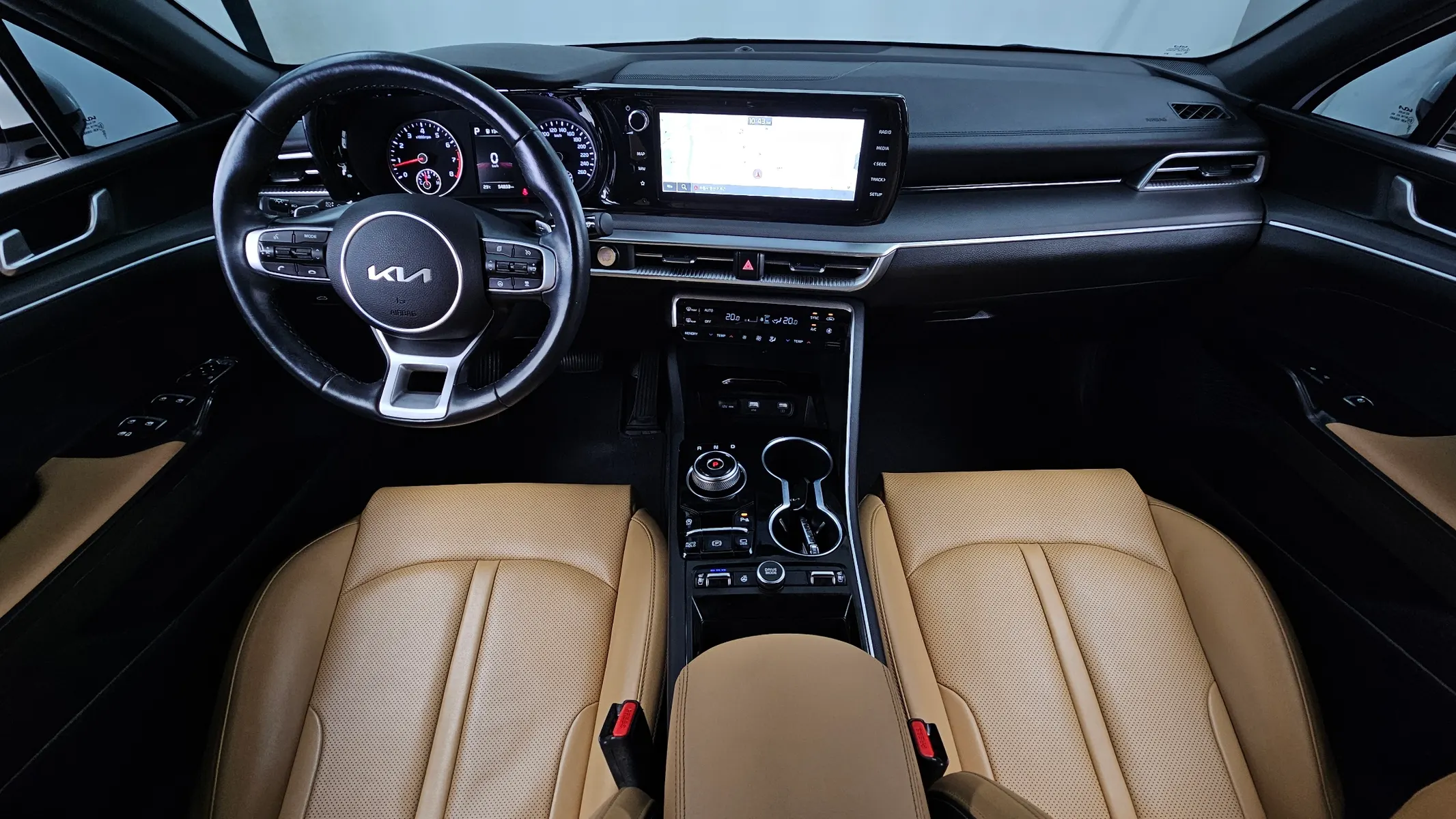Kia K5 3 2.0 2023 4/5