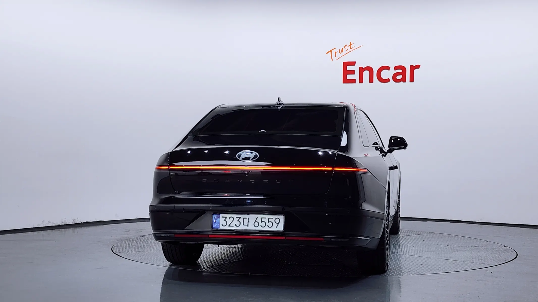 Hyundai (GN7) 2024 3/5
