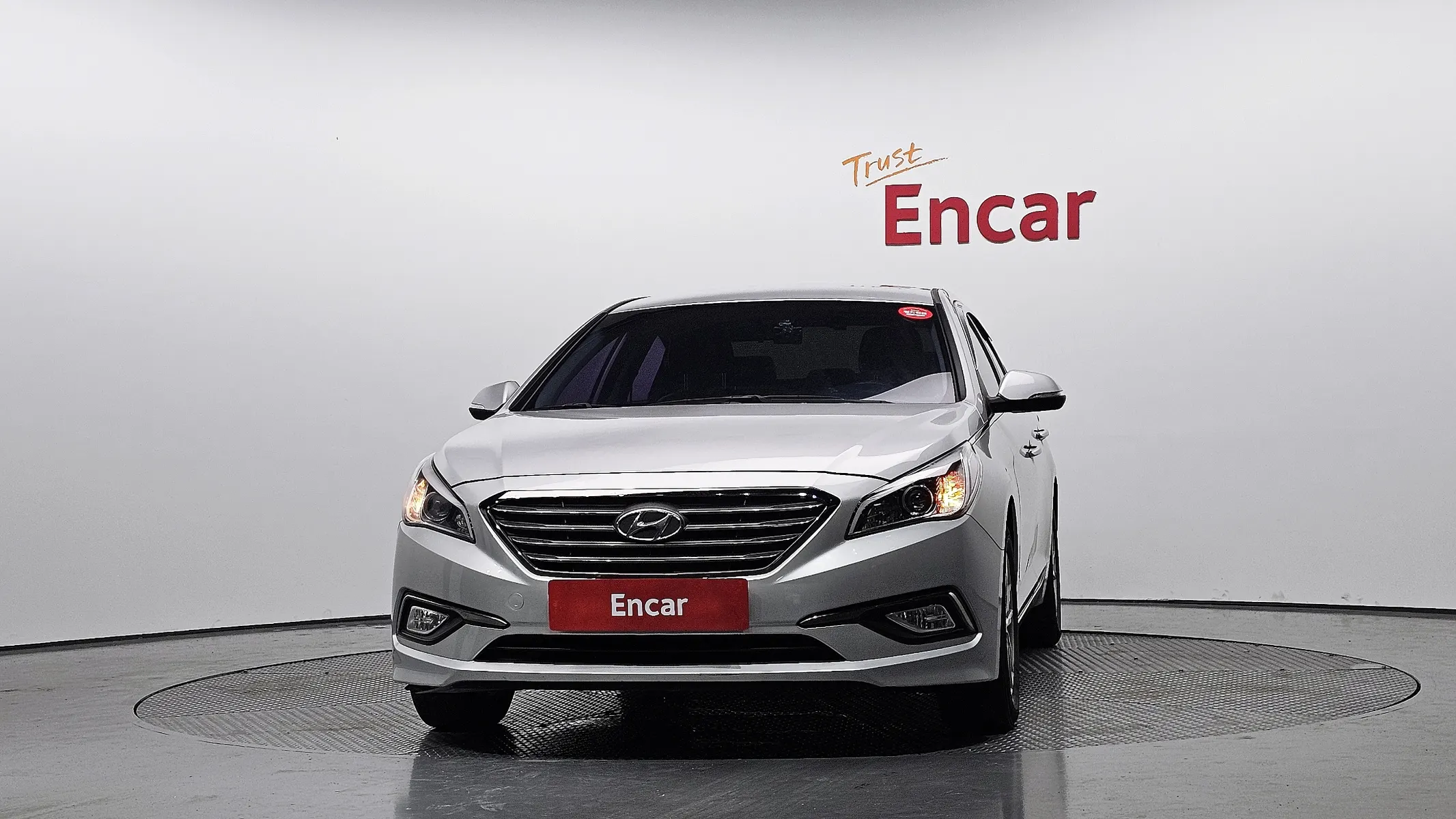 Hyundai LF LPI 2014 2/5