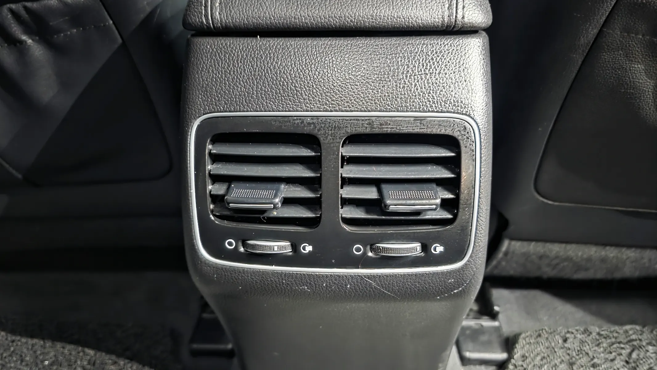 Kia K7 700h 2014 35/36