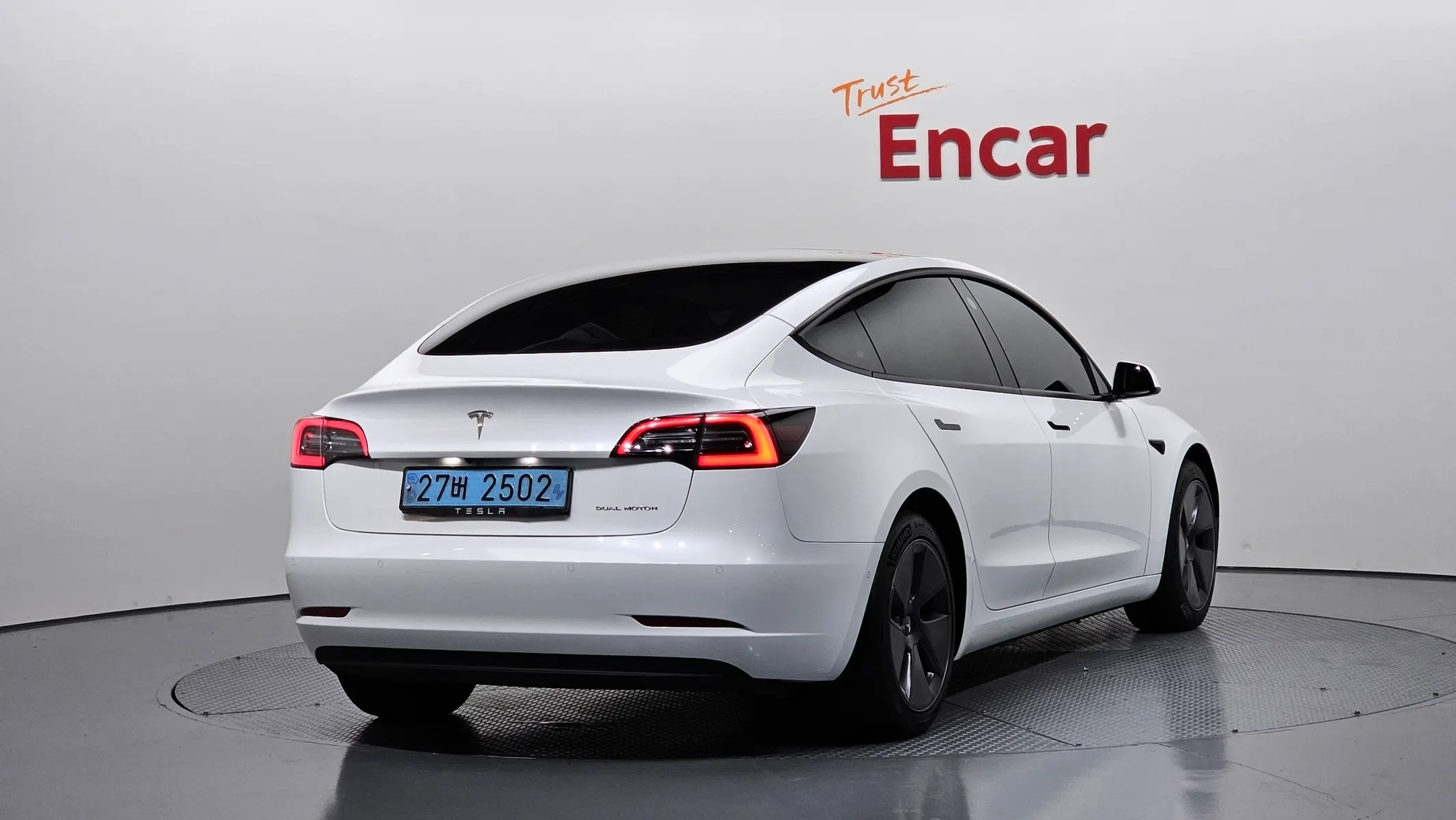 Tesla 3 AWD 2022 2/36