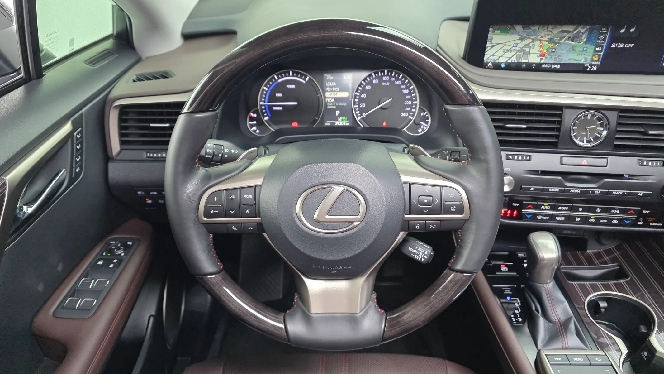 Lexus RX450h 4 2022 34/35