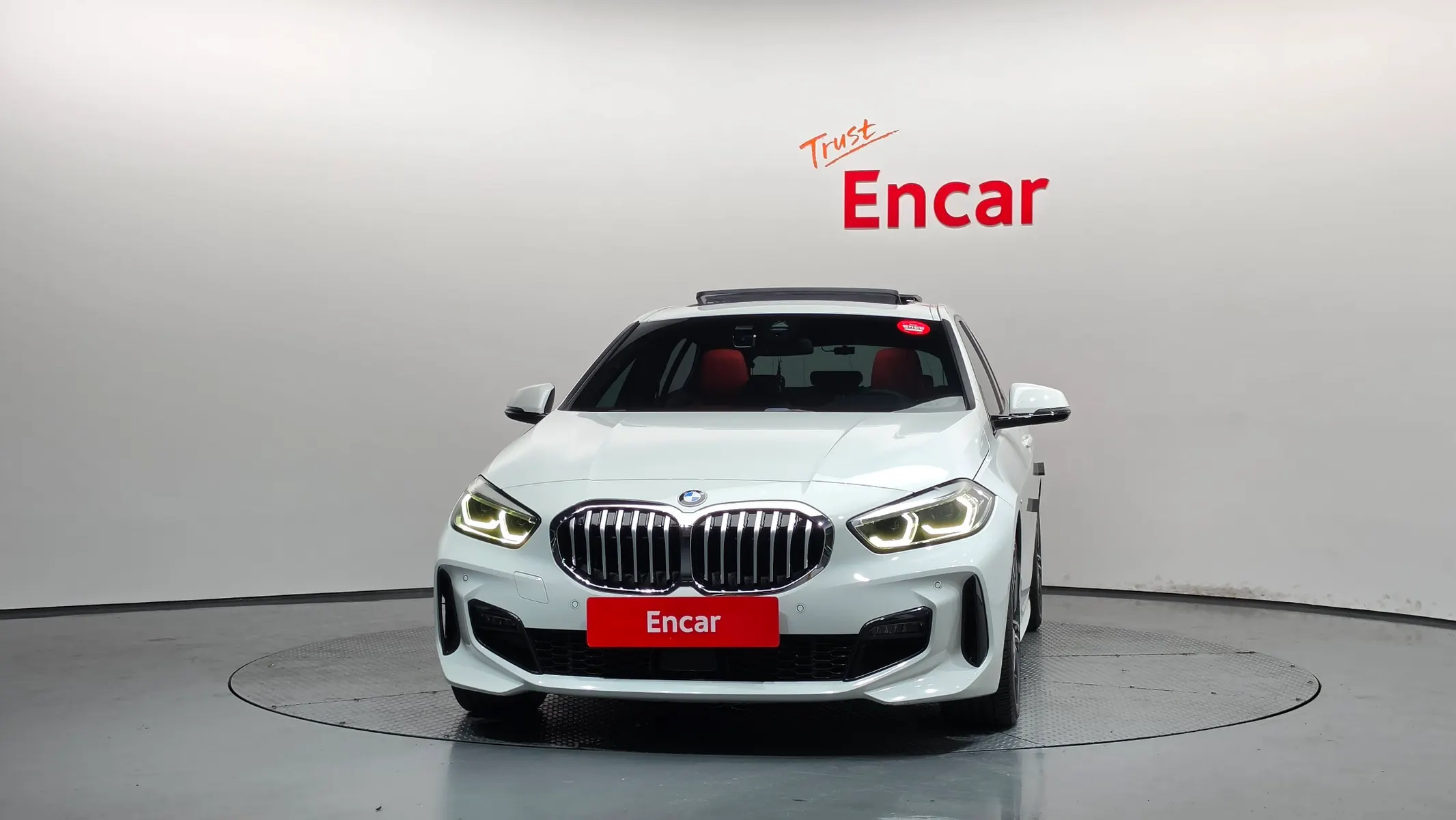 BMW 1 Series (F40) 120i M 2021 3/37