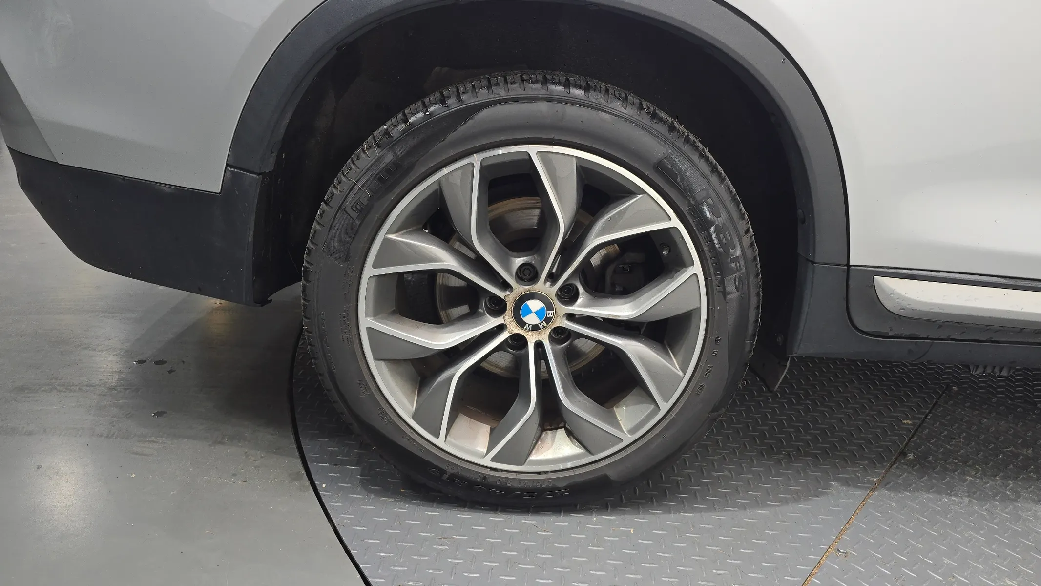 BMW X4 (F26) xDrive20d 2015 33/34
