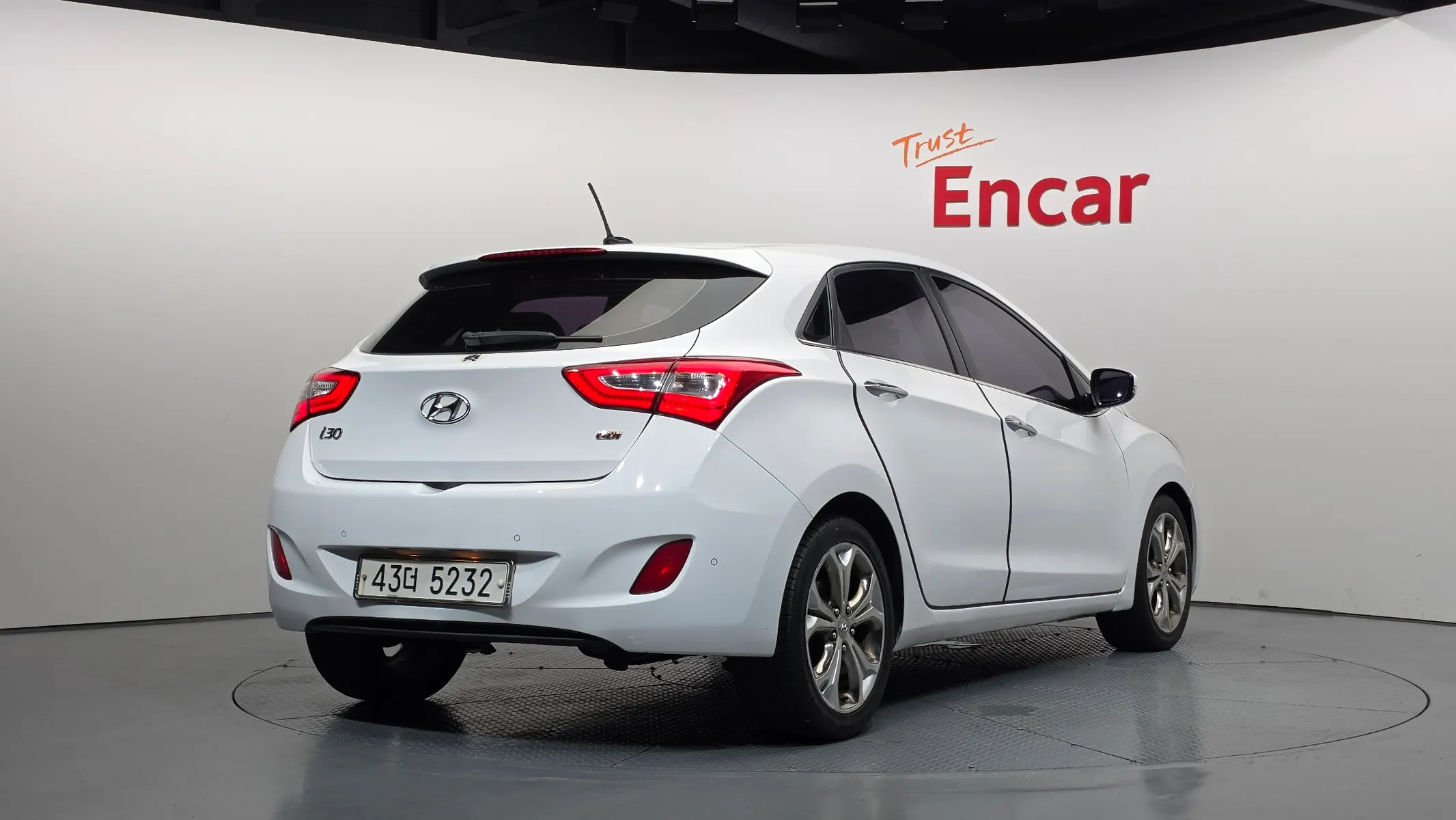 Hyundai i30() 1.6 GDI PYL 2013 2/30