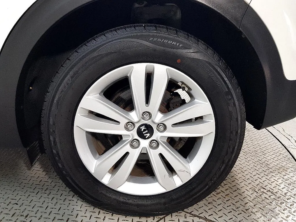 Kia 4 1.7 2WD 2016 20/21