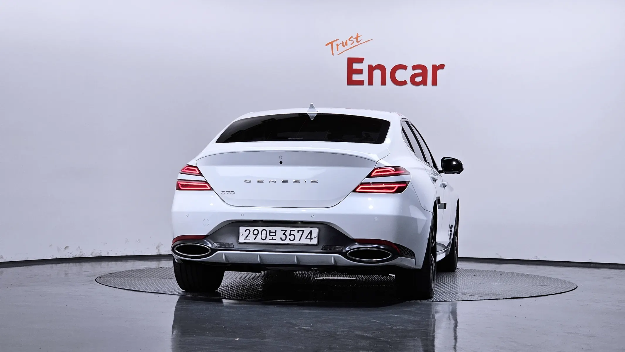 Genesis G70 2.0T 2WD 2021 3/5
