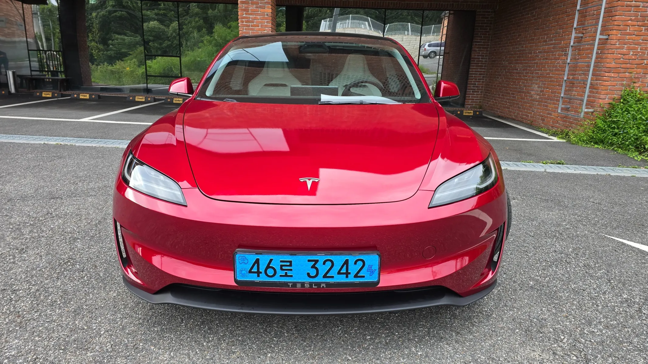 Tesla 3 AWD 2024 2/5