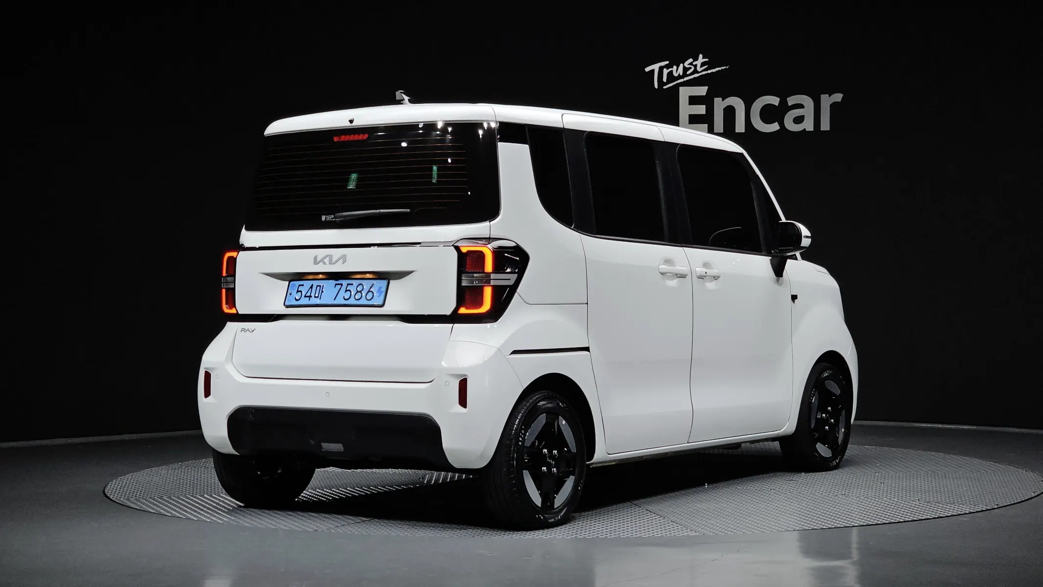 Kia EV 2023 2/36