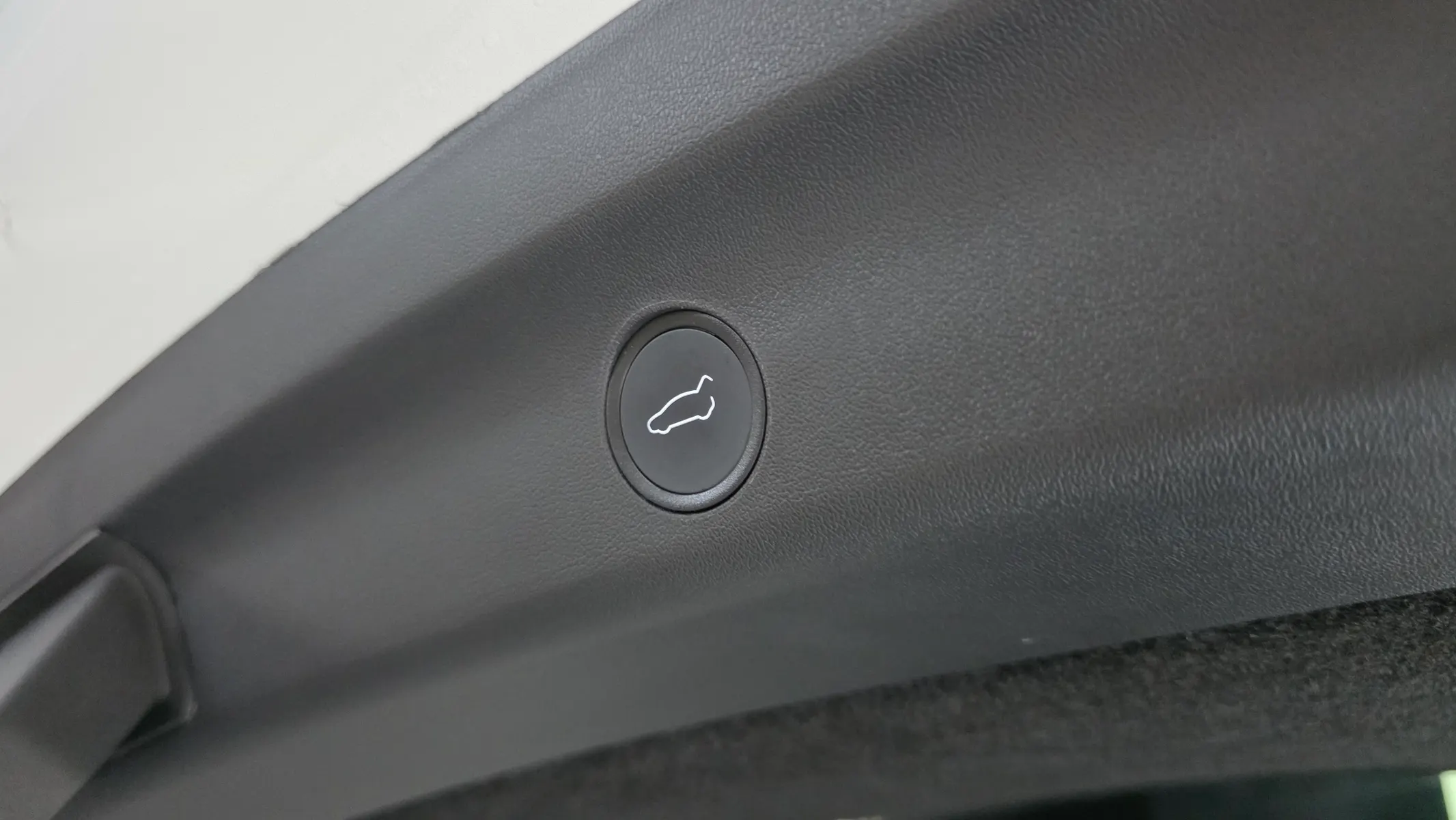 Tesla Y RWD 2021 30/31