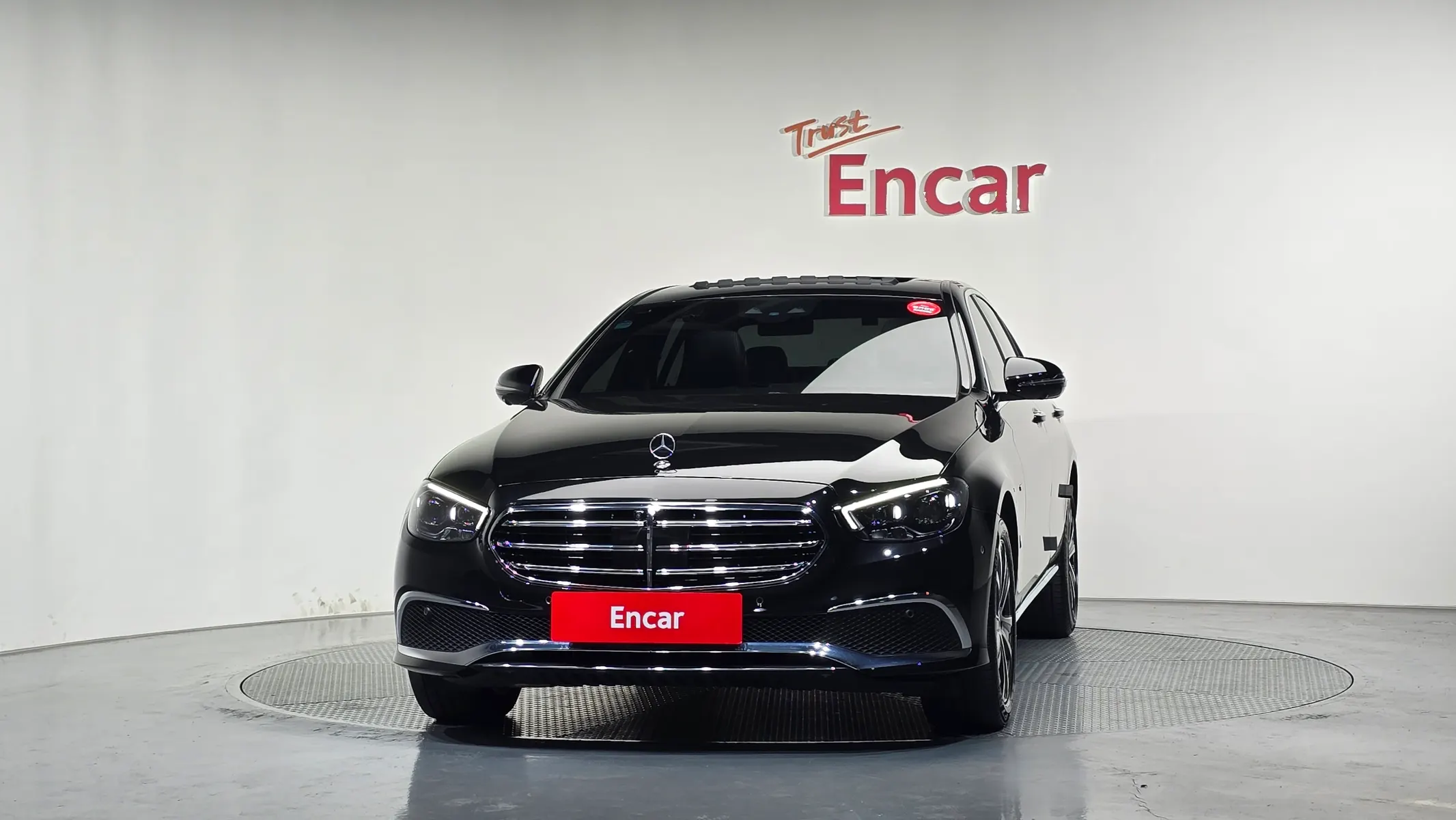 Mercedes-Benz E-Class W213 E300e 4MATIC 2021 3/33