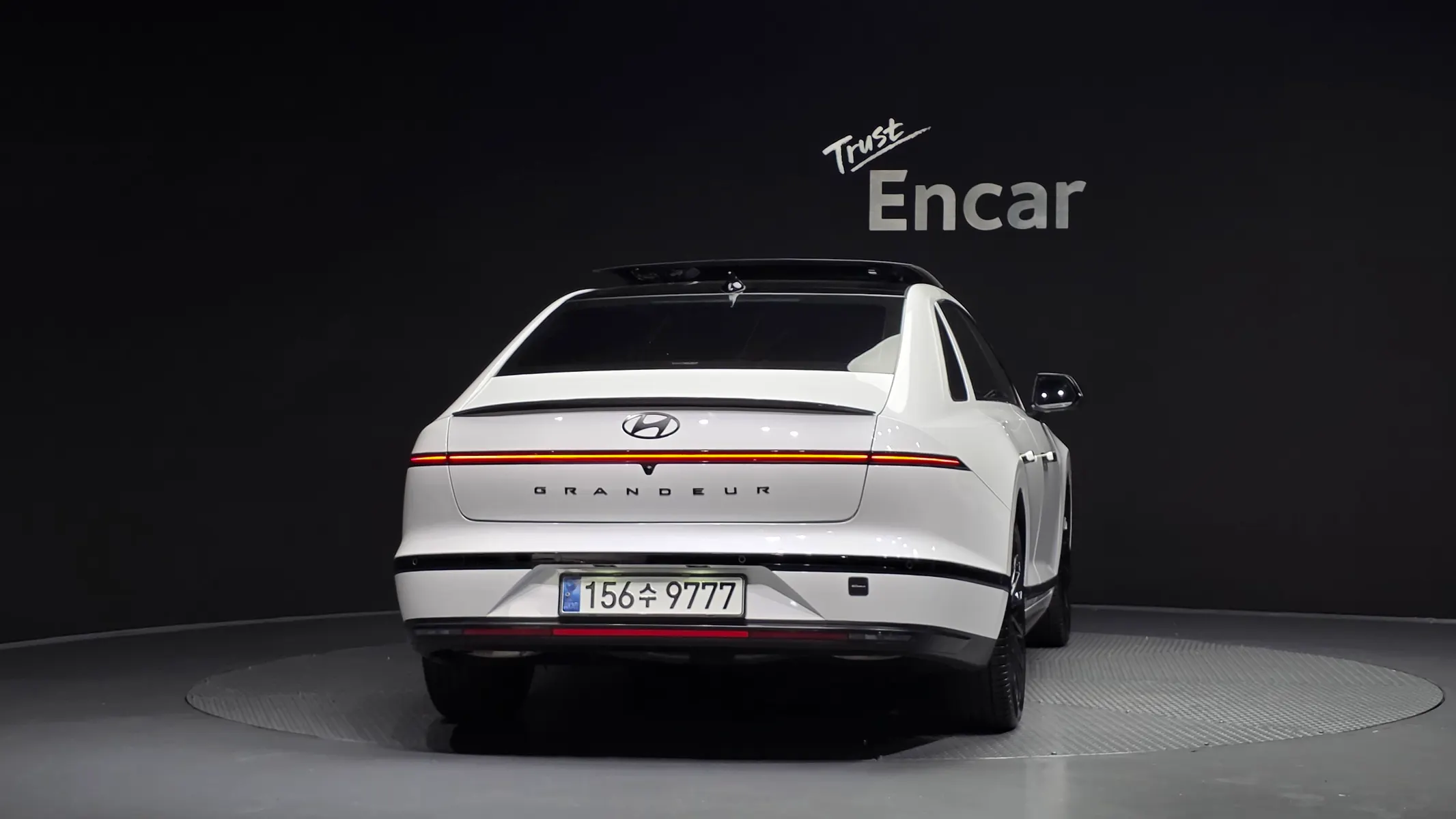 Hyundai (GN7) 2023 3/5