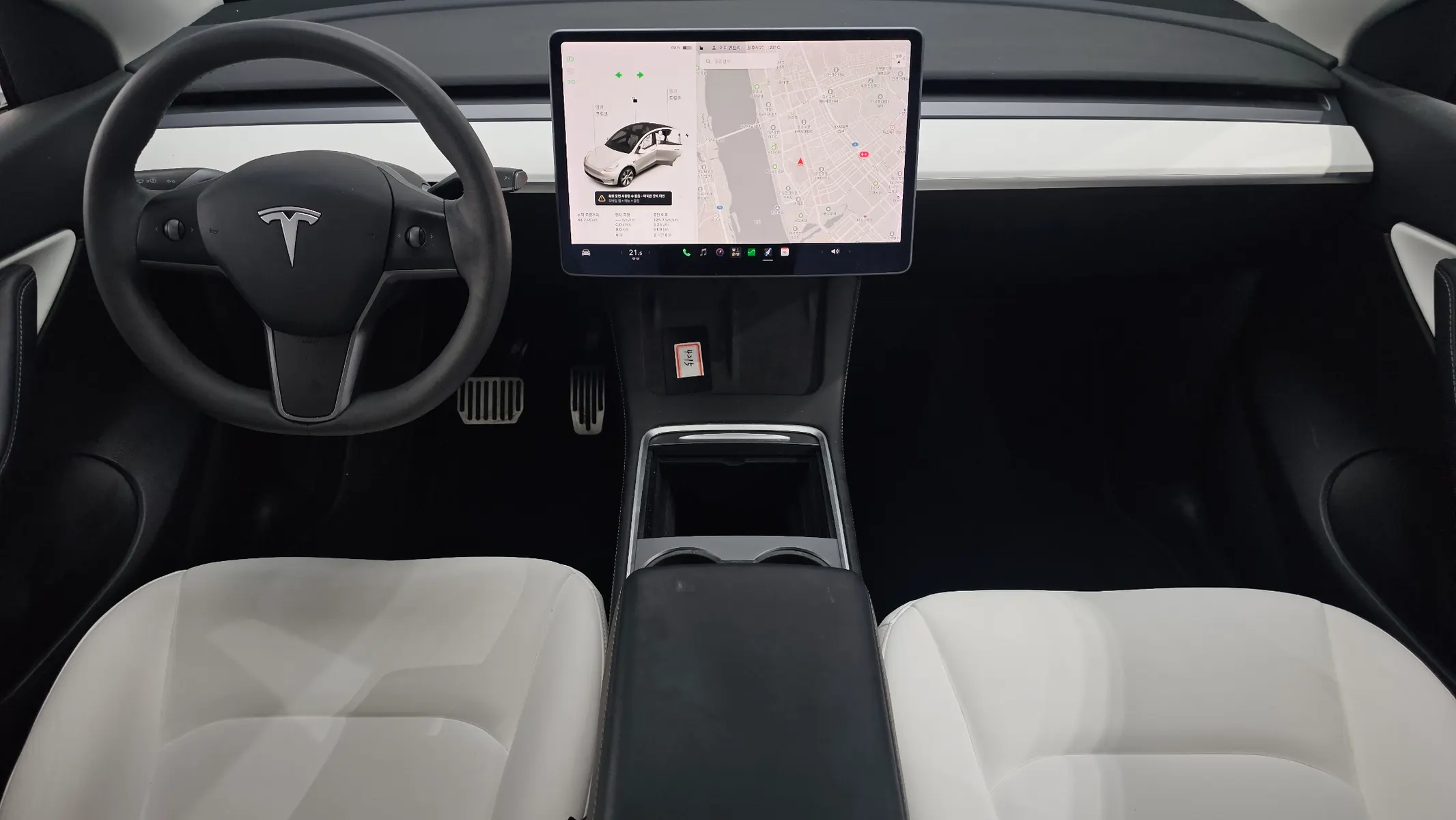 Tesla Y AWD 2021 4/5