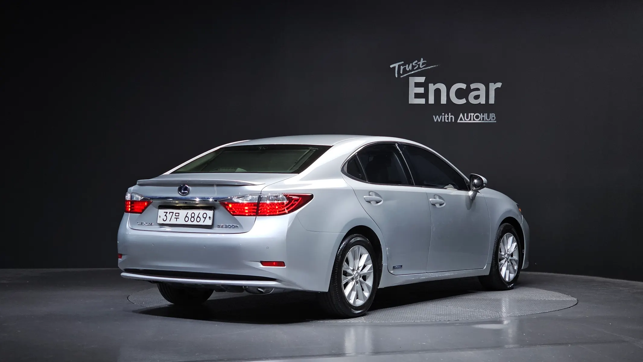 Lexus ES300h 2012 2/33