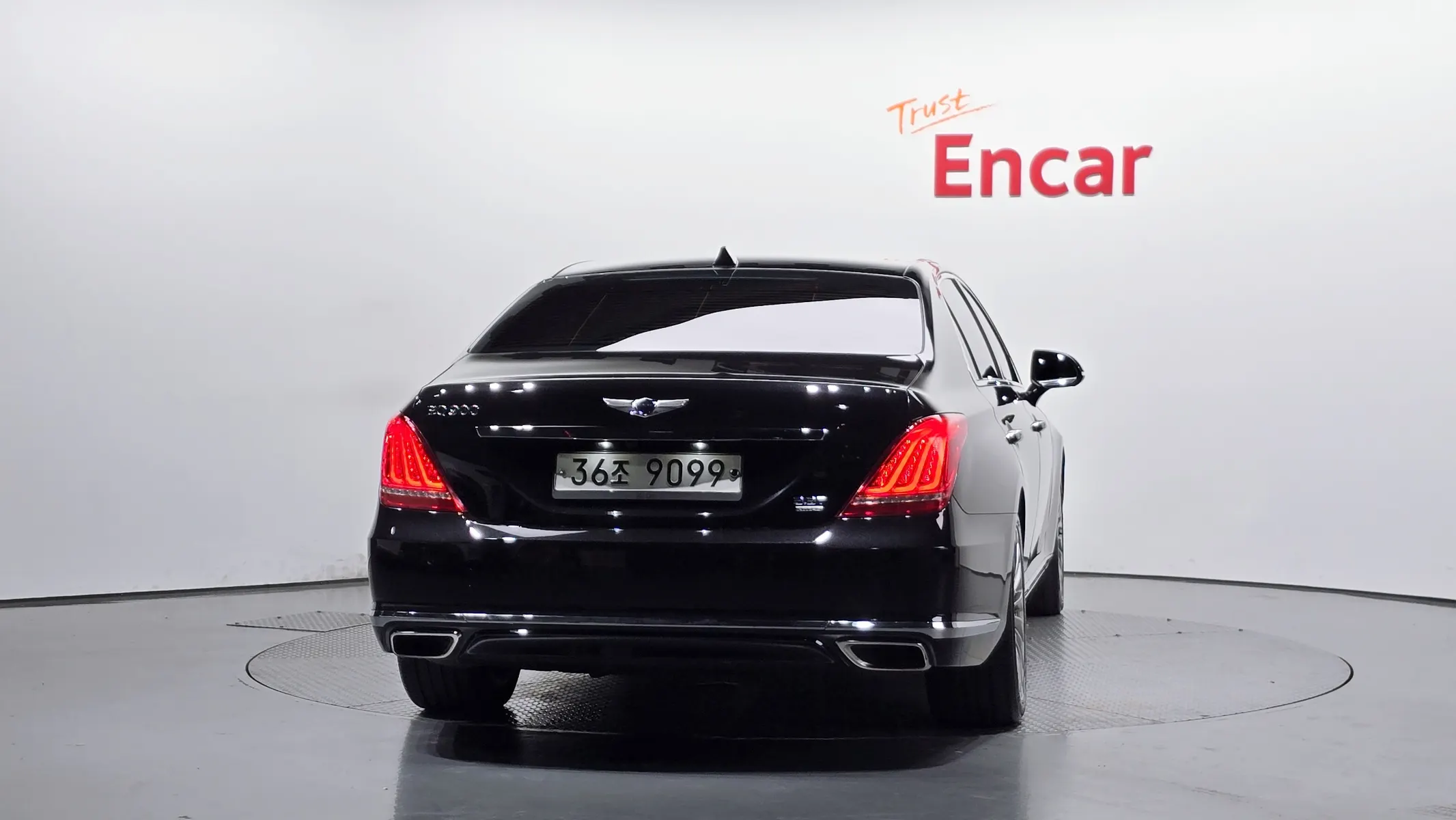 Genesis EQ900 3.3 T-GDI AWD 2017 3/5