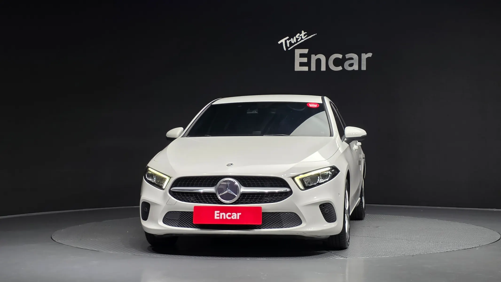 Mercedes-Benz A-Class W177 A220 2019 3/32