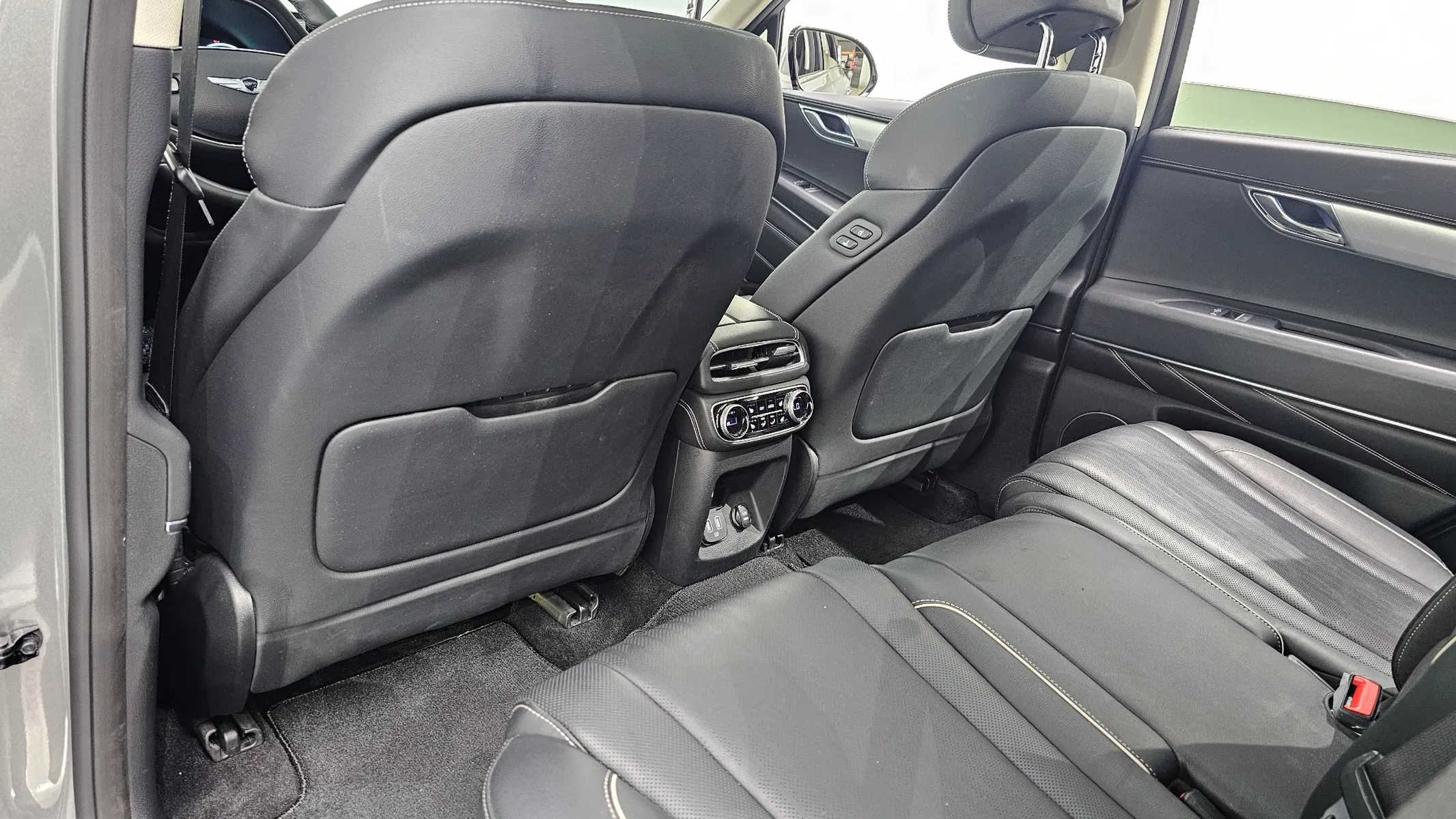Genesis GV80 3.0 AWD 2022 35/36