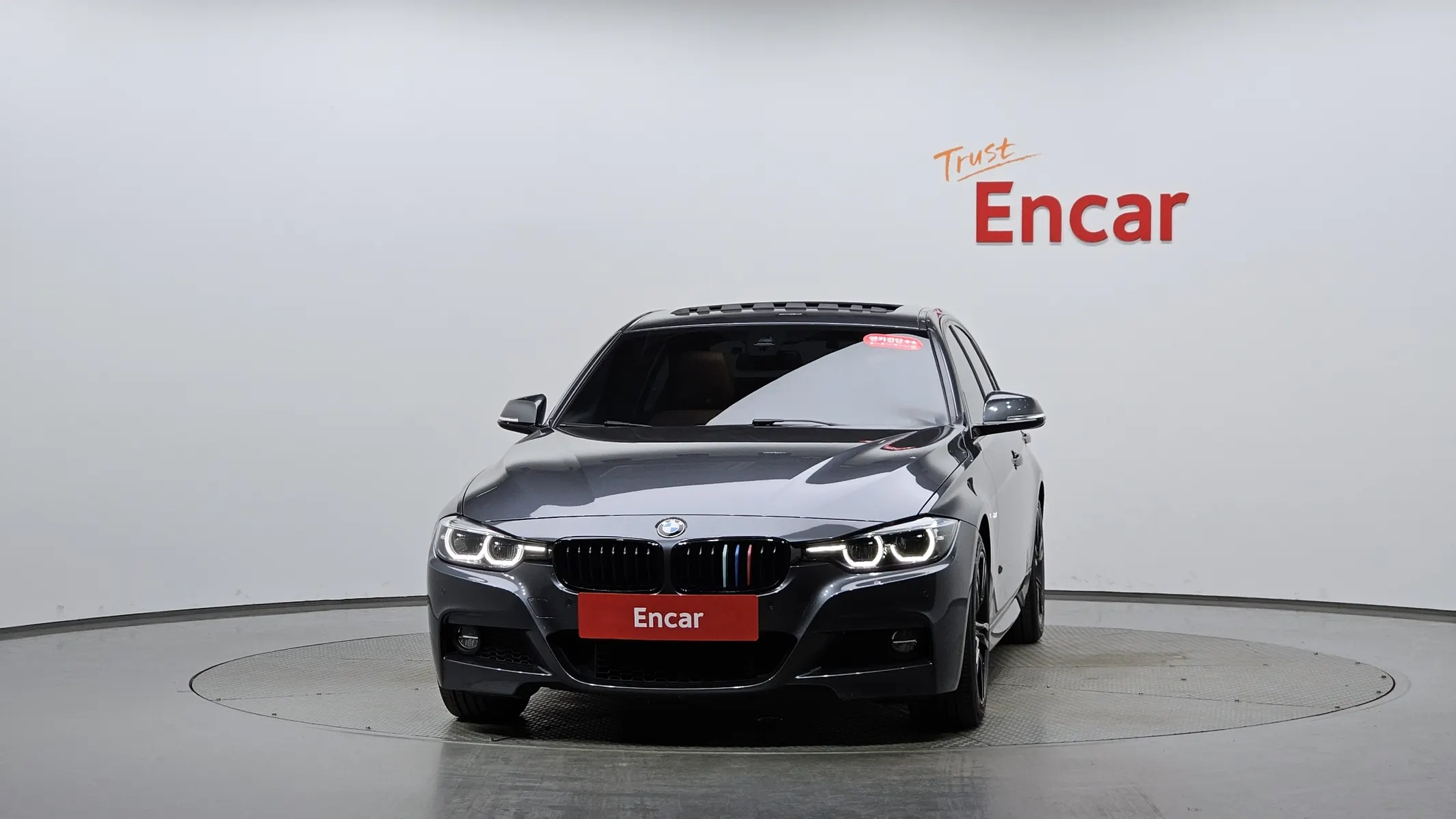BMW 3 Series (F30) 330i M 2018 2/35