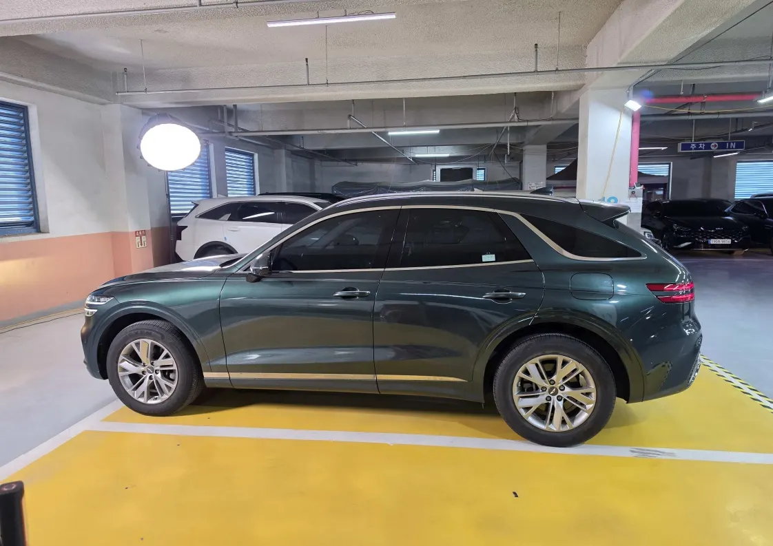Genesis GV70 2.5T AWD 2023 2/11