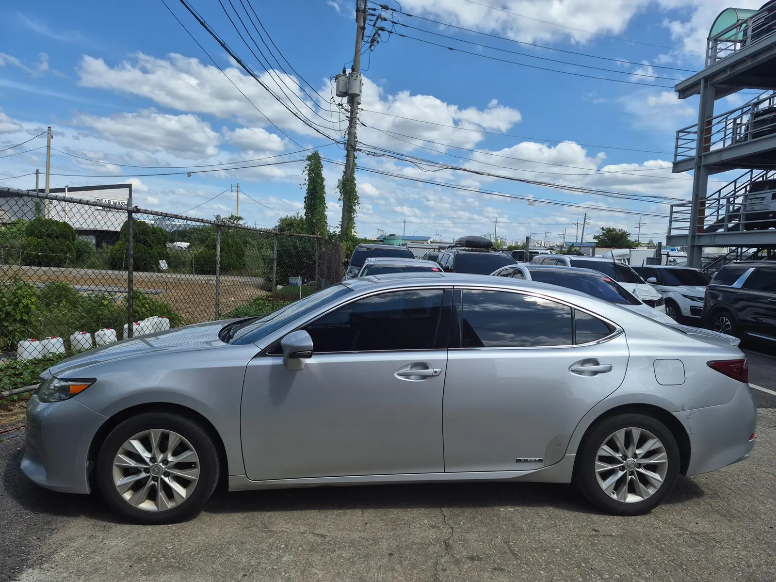 Lexus ES300h 2013 2/5