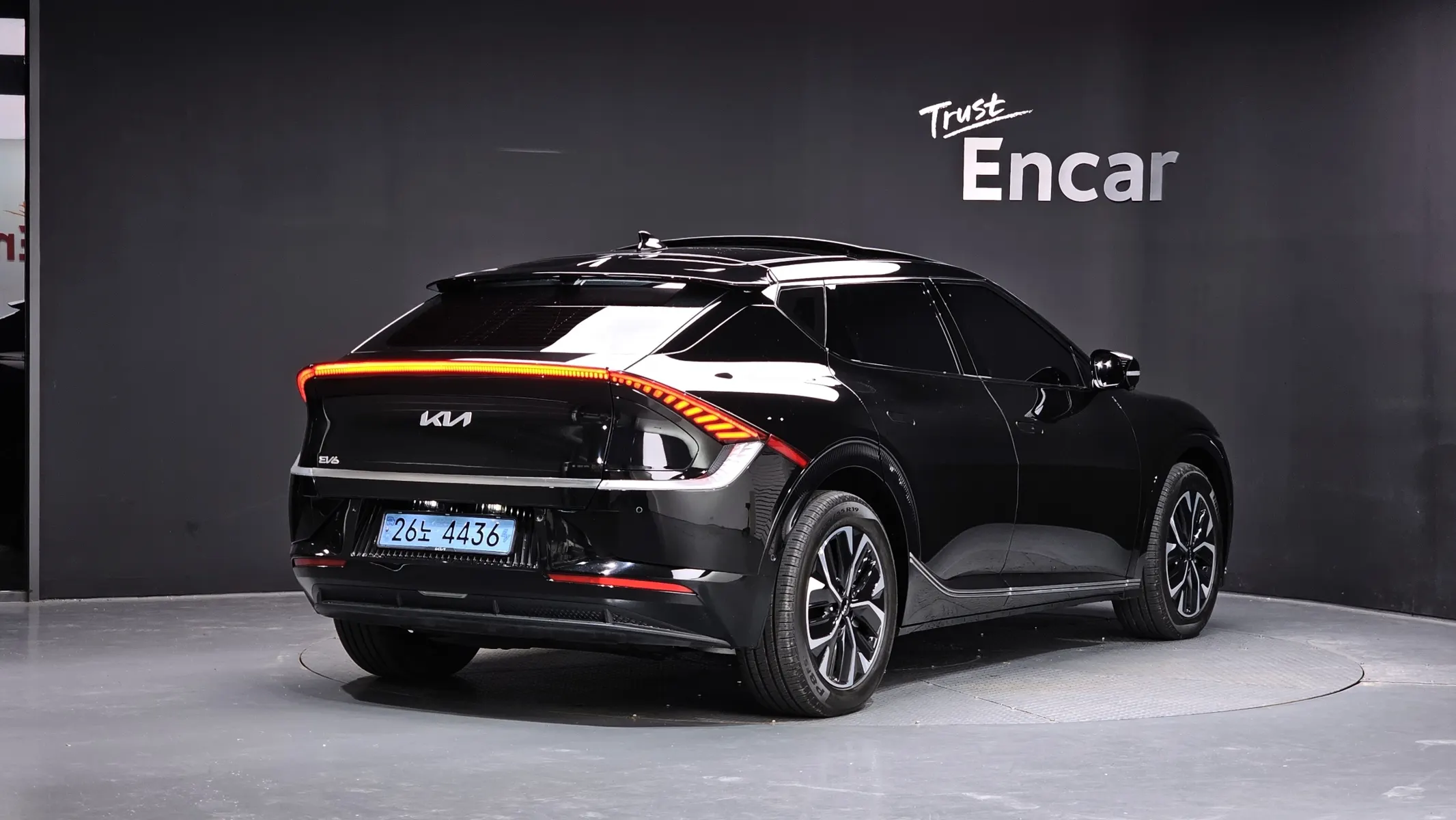 Kia EV6 4WD 2023 2/41