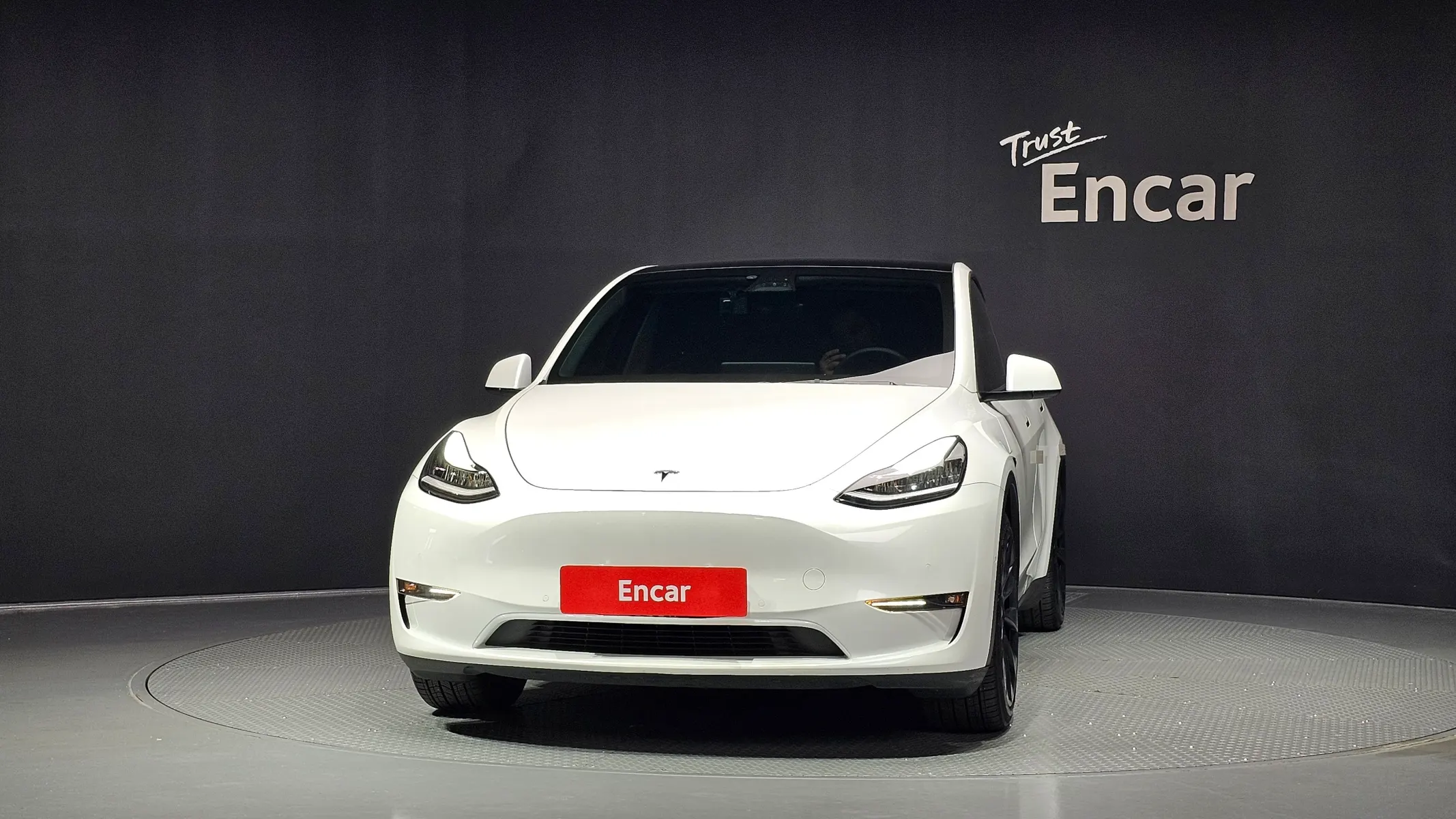 Tesla Y RWD 2021 3/36