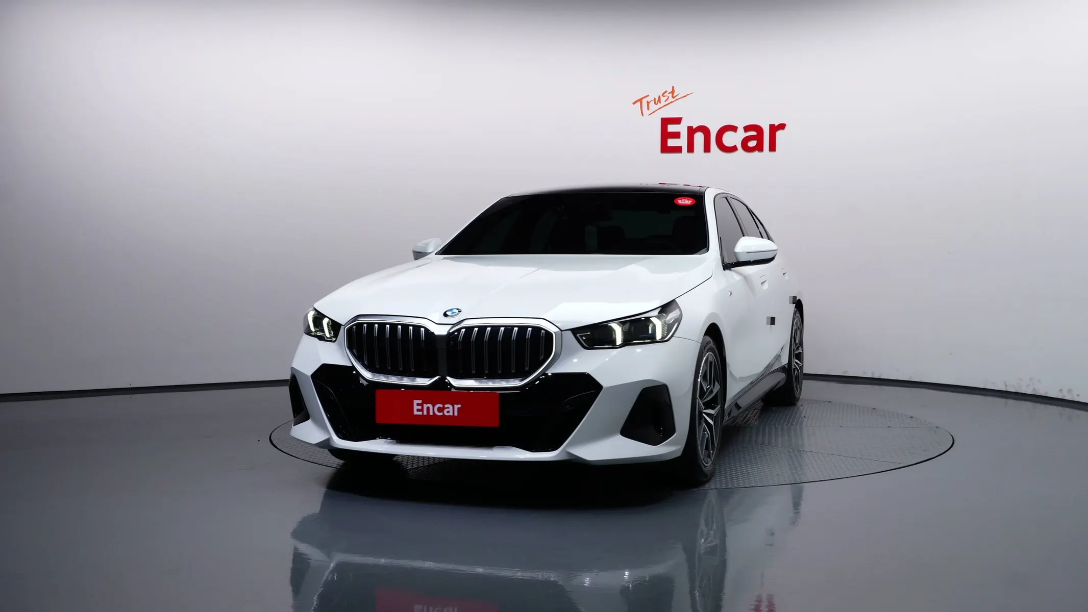 BMW 5 Series (G60) 520i M 2025 3/34