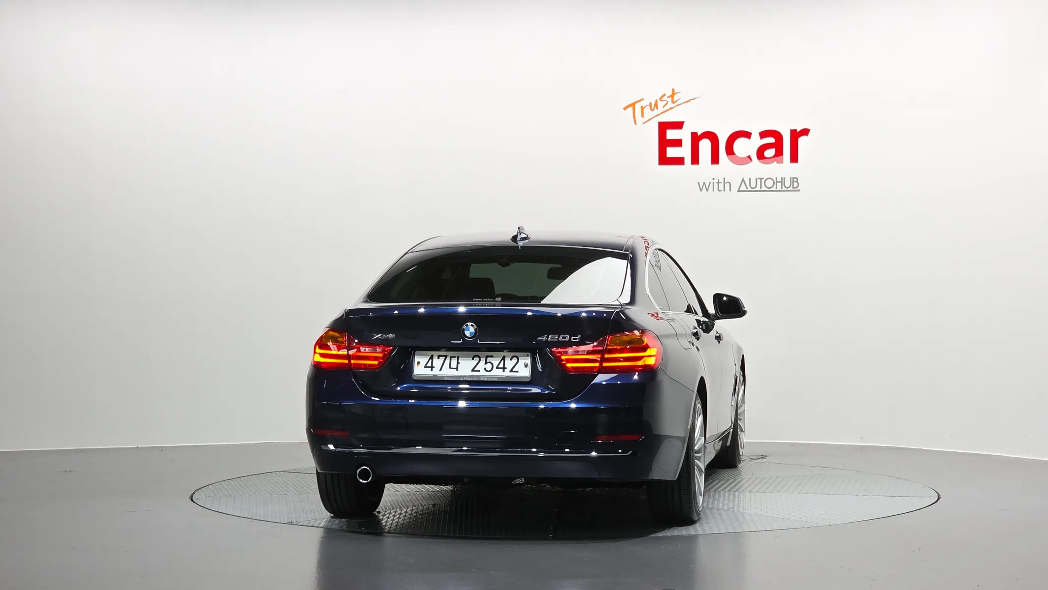 BMW 4 Series (F32) 420d xDrive 2014 3/33